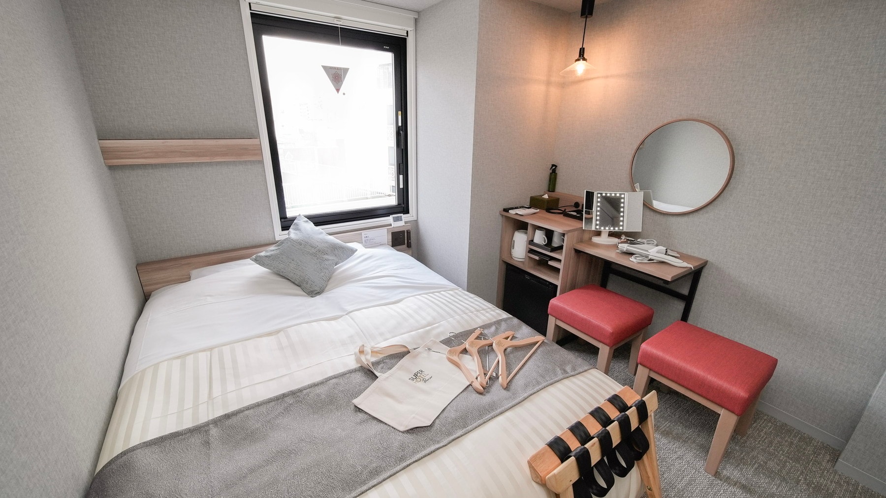 Ladies Room dilengkapi dengan layanan yang mempertimbangkan kecantikan dan kesehatan wanita.