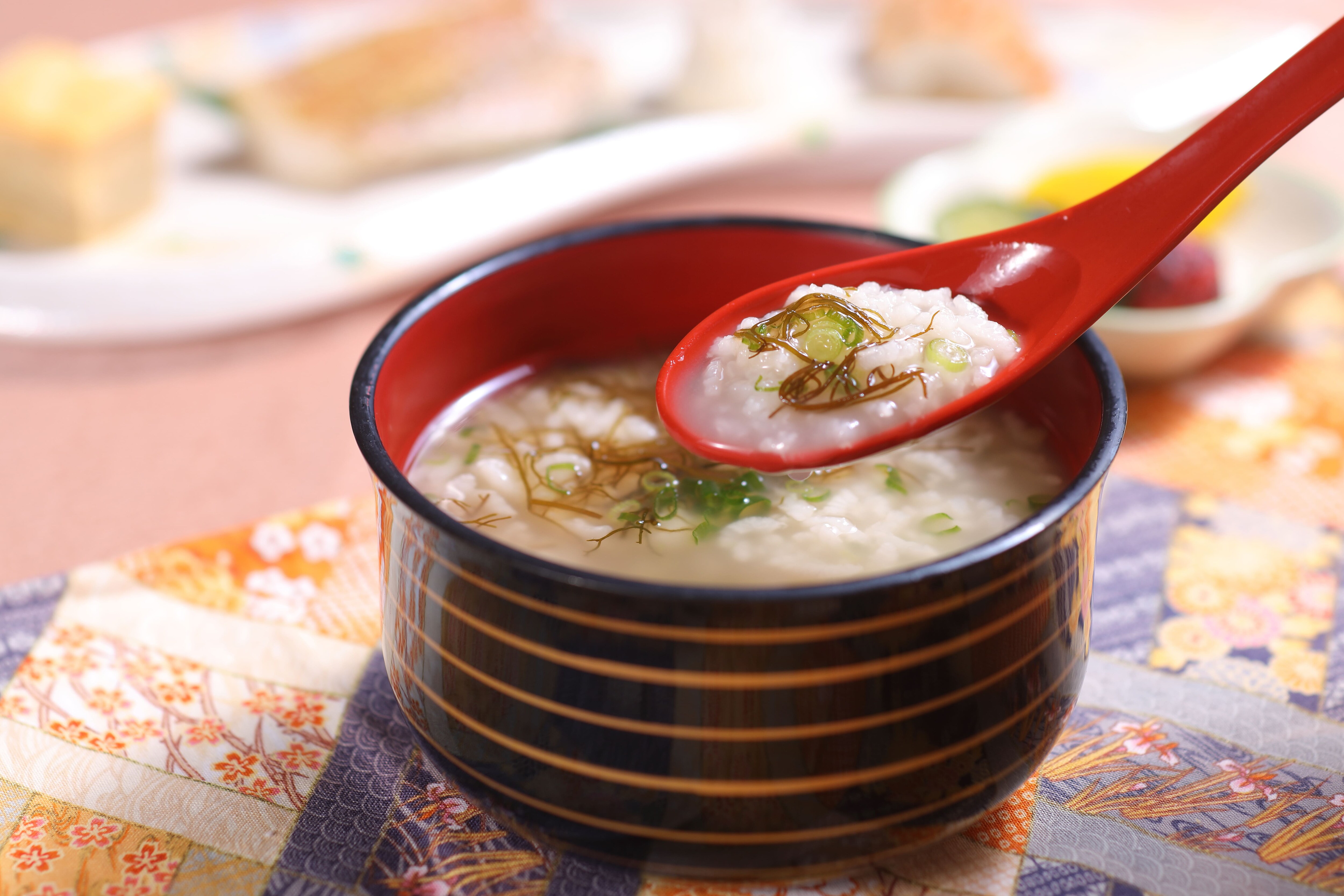 Mozuku seaweed porridge
