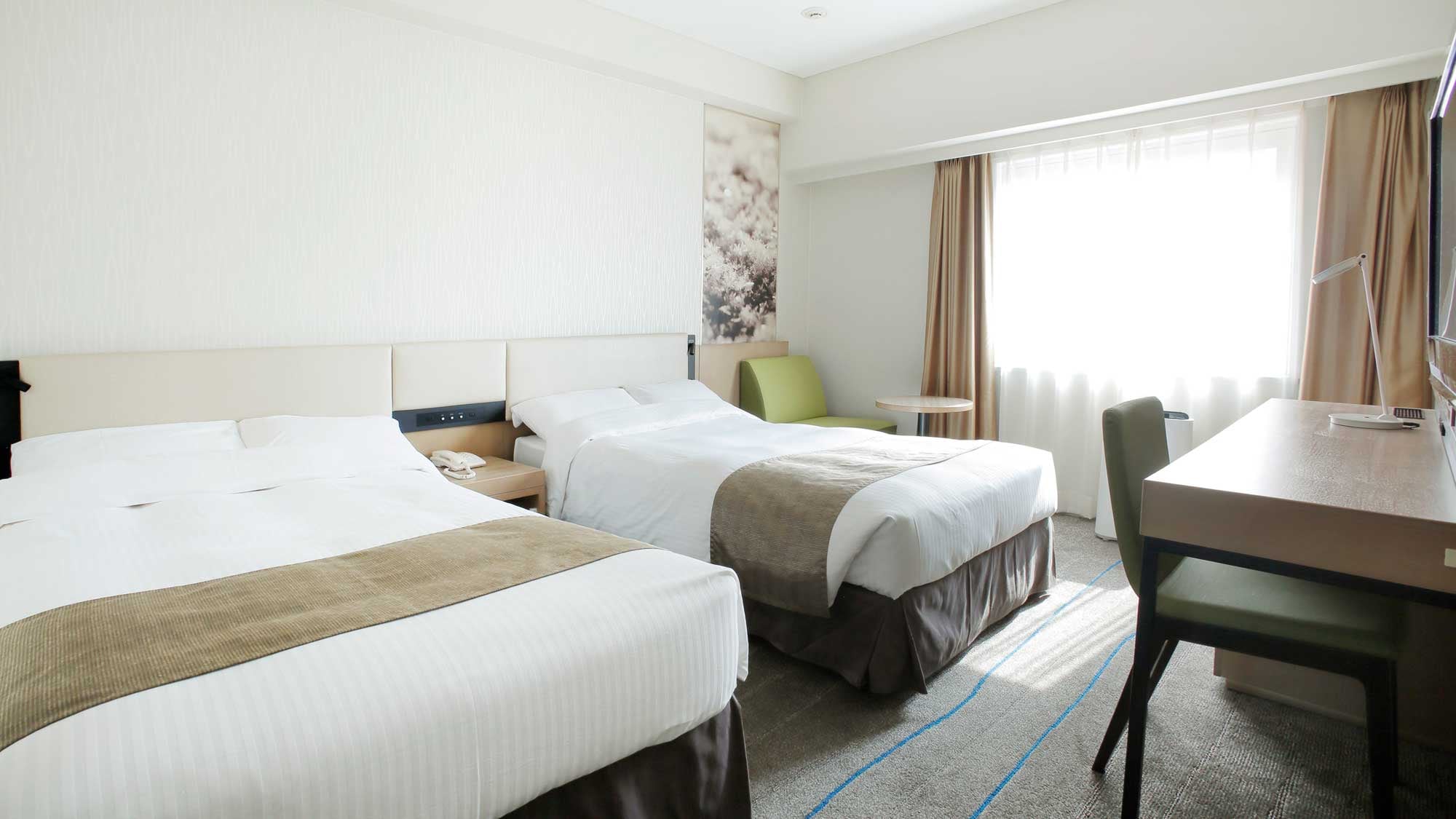 【スーペリアツイン】快適にお寛ぎいただける空間（22.1 ㎡）