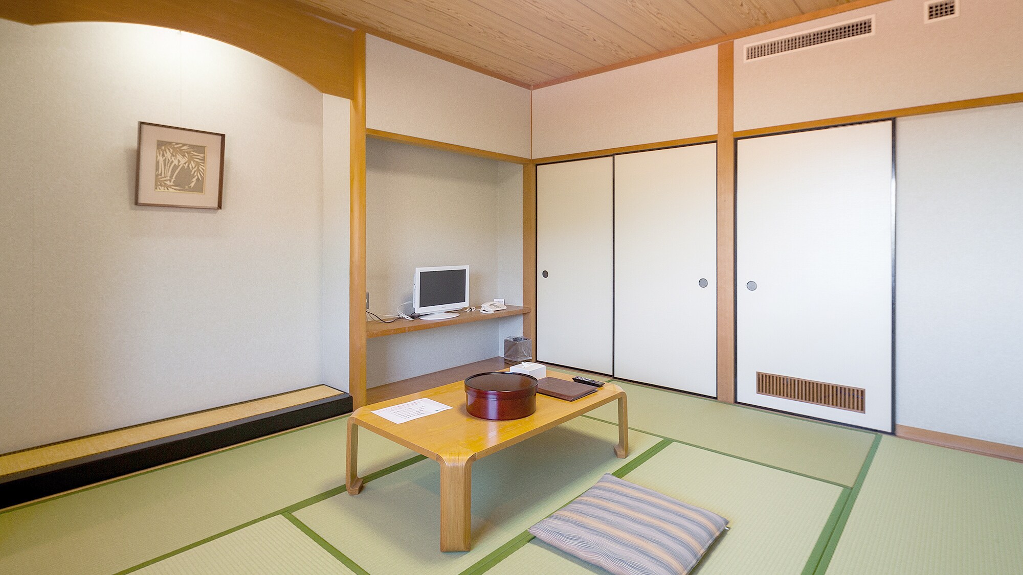 [Example of renewal Japanese-style room]