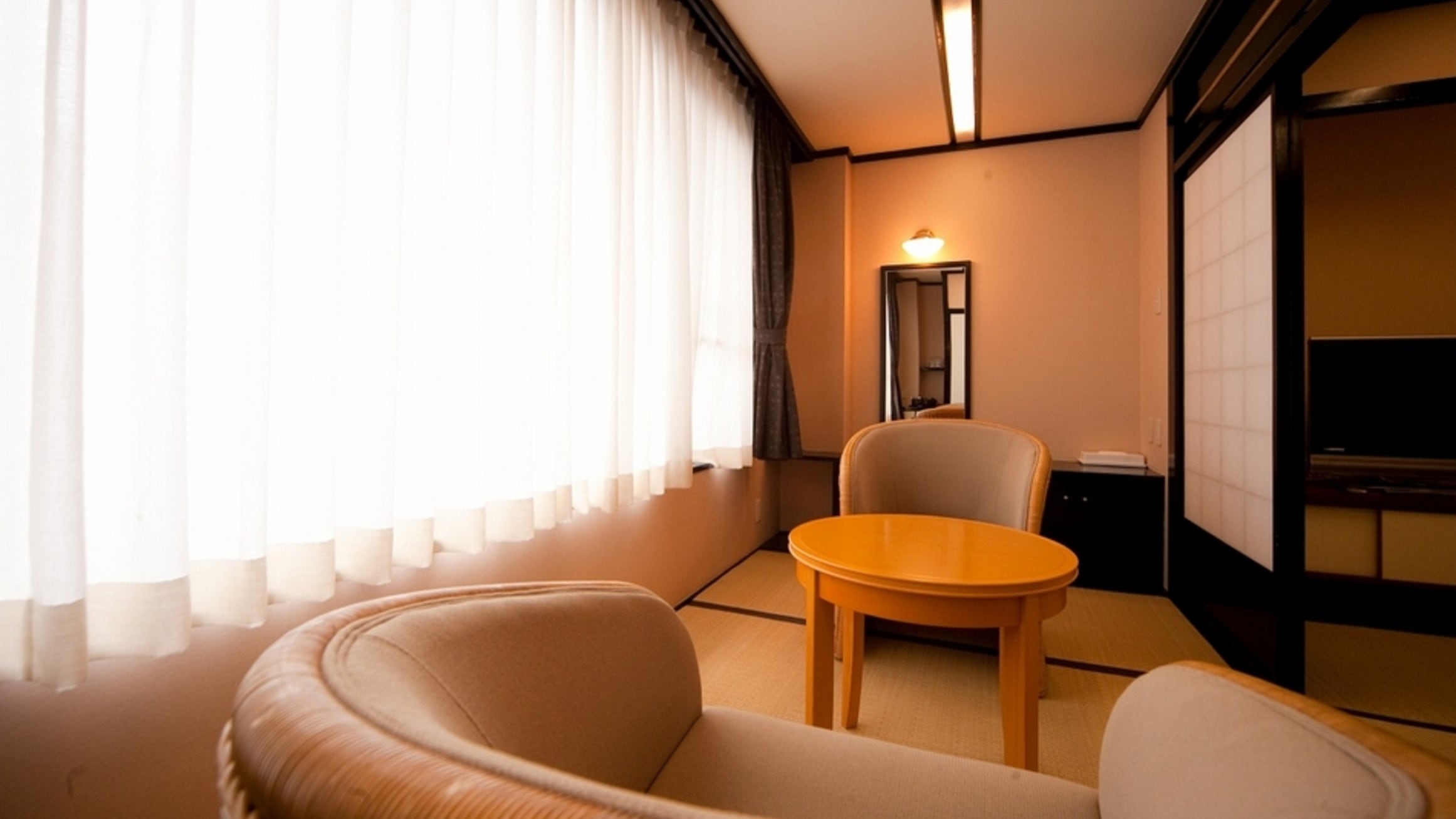 Japanese-style room (10 tatami mats)