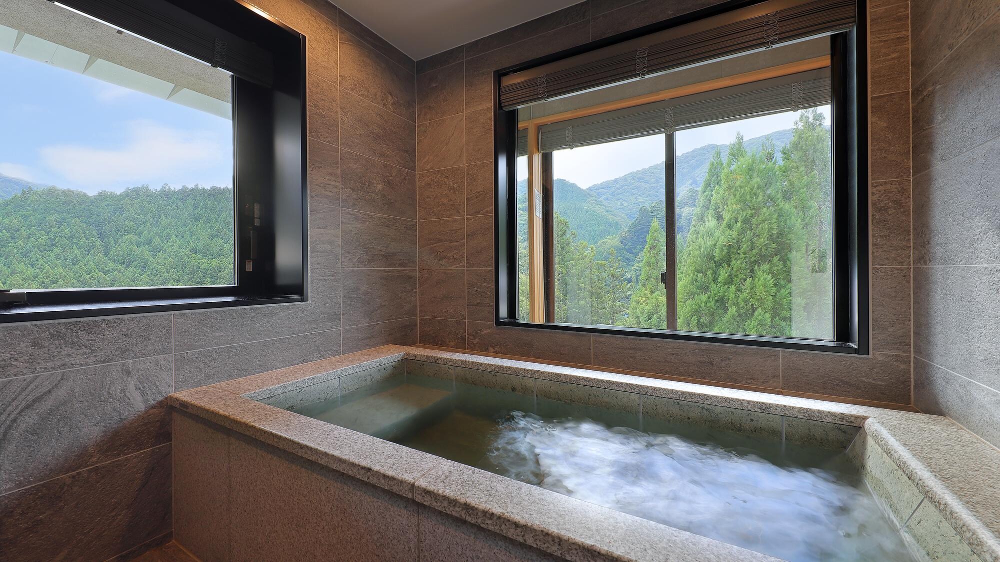 Phòng suite ở tầng cao nhất có bồn tắm [Spa Suite]