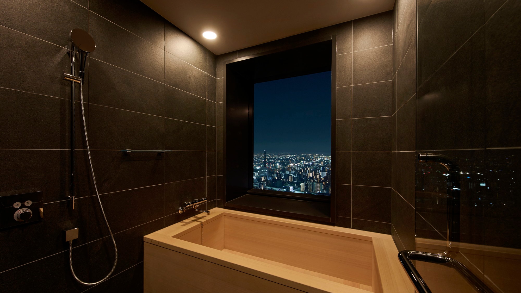 Iconic Suite [Timeless] (89,4m², tầng 32) [Không hút thuốc] Hình ảnh phòng tắm