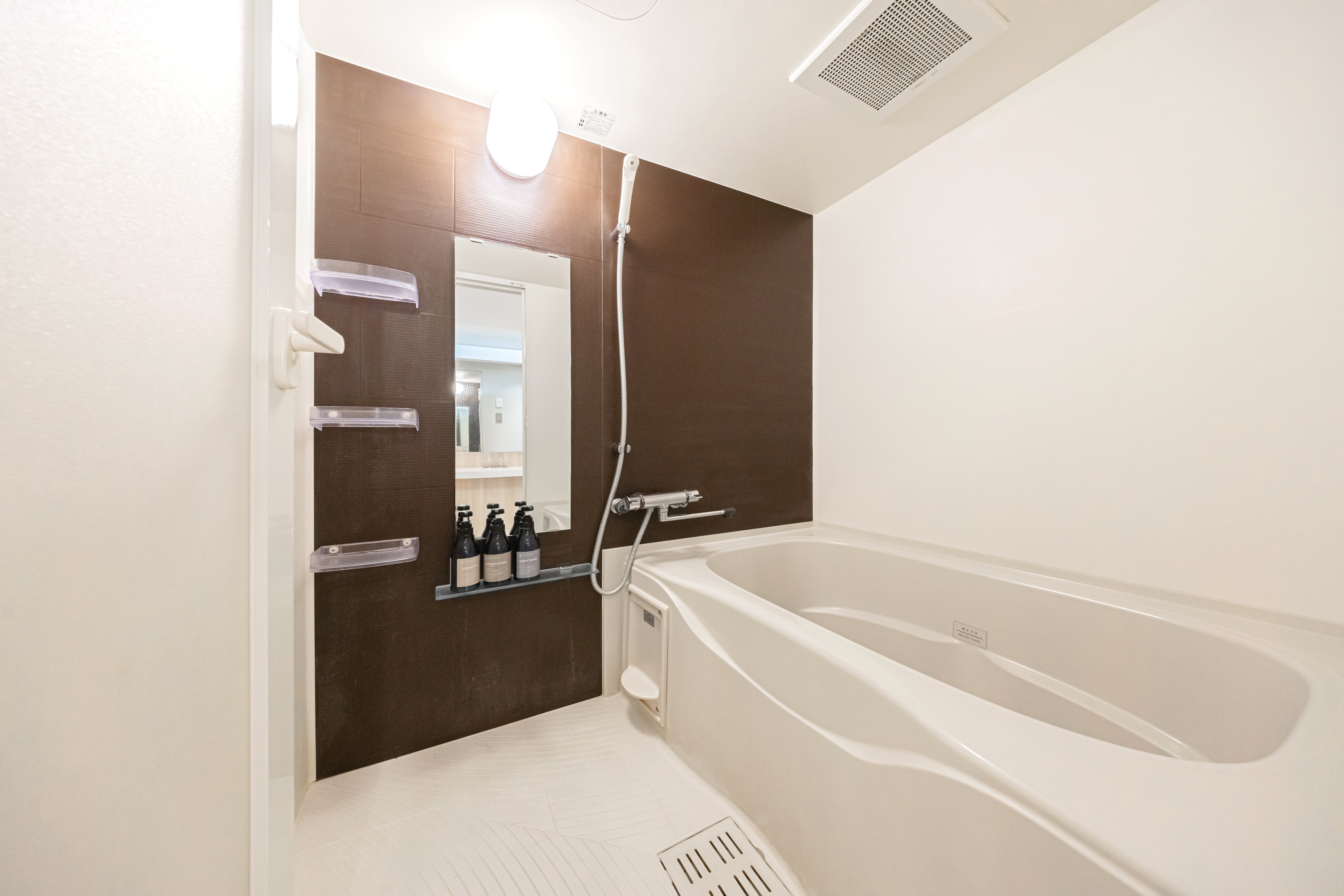 [Bath] Deluxe type has a washing area ♪