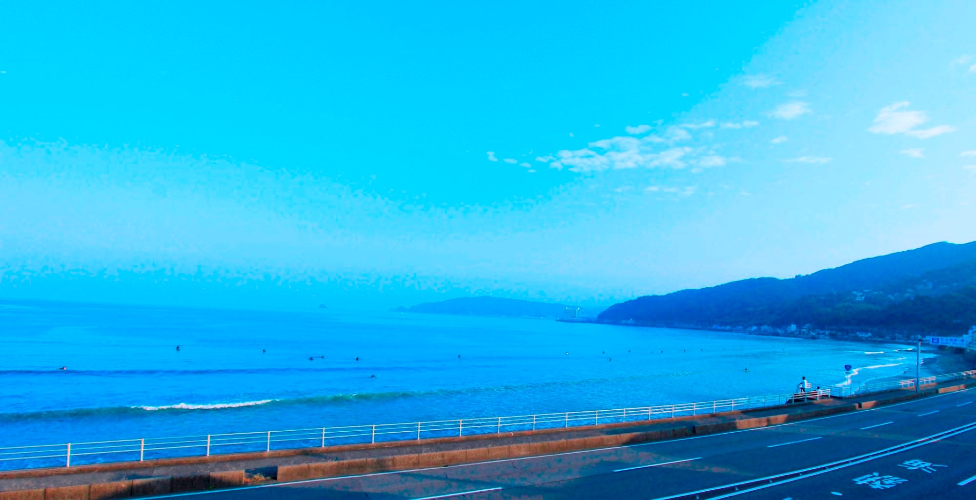 The ocean-facing rooms offer expansive views of Sagami Bay.