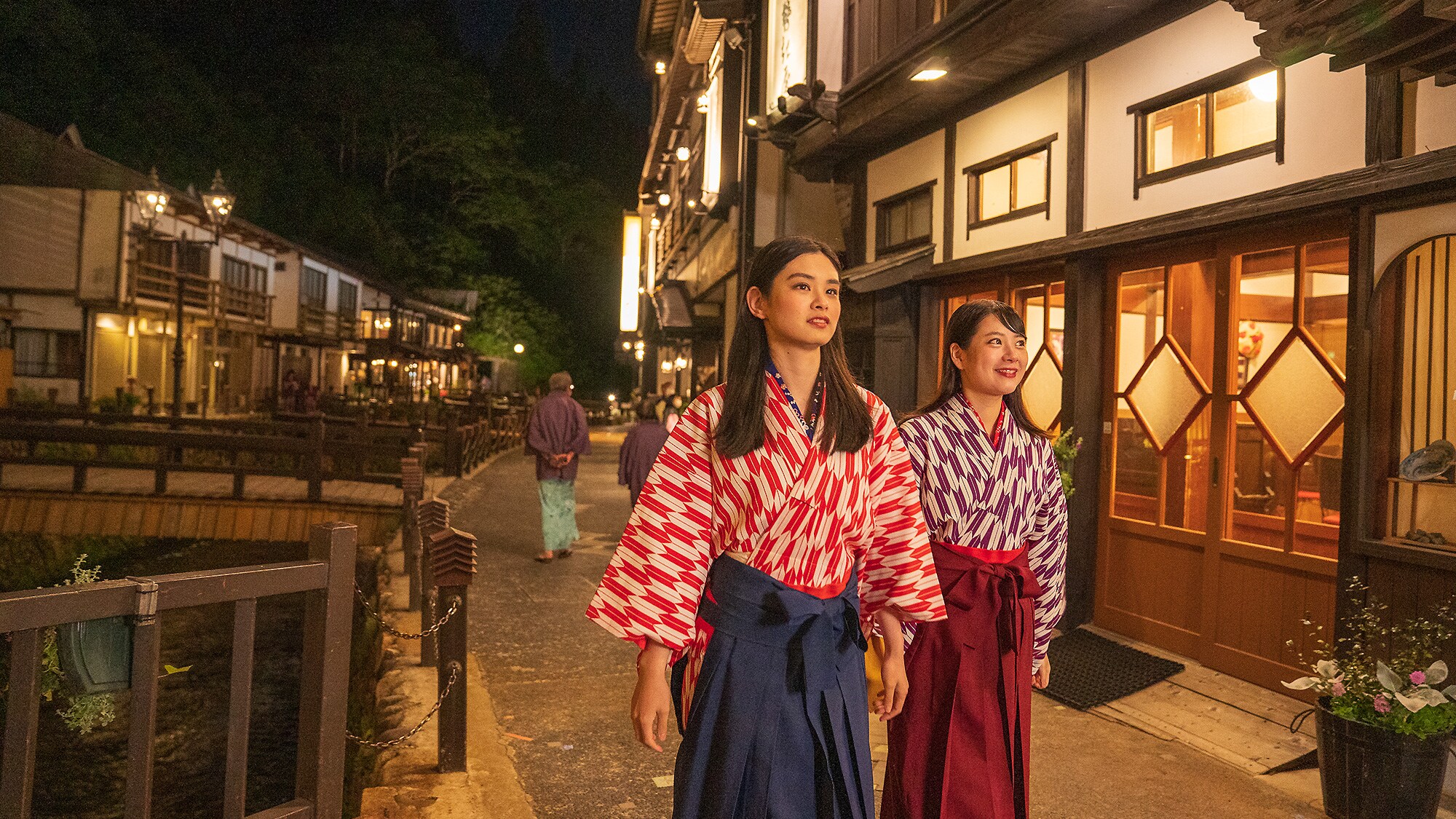 漫步銀山溫泉街