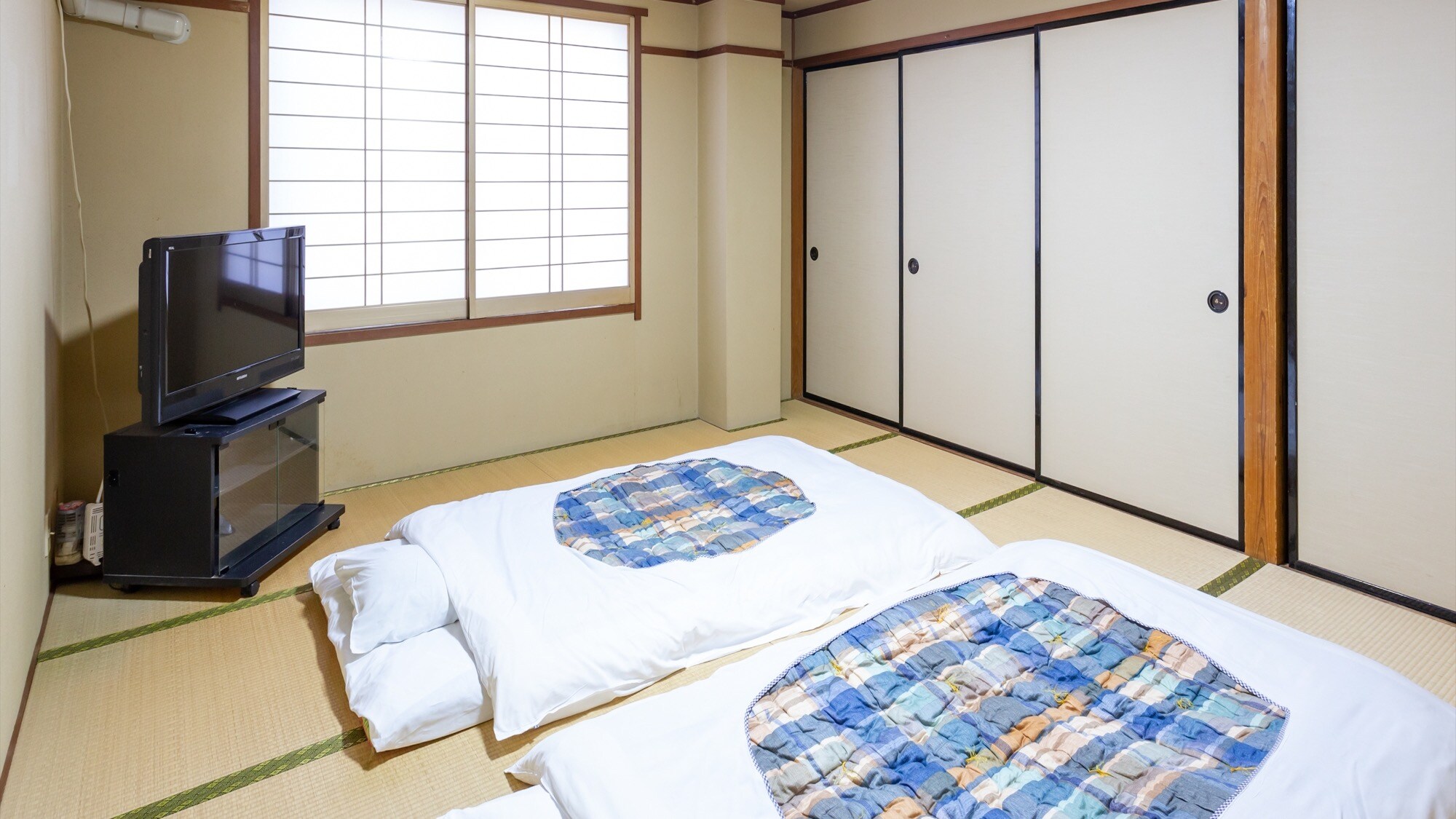 [Non-smoking] Japanese-style room (no bath or toilet)
