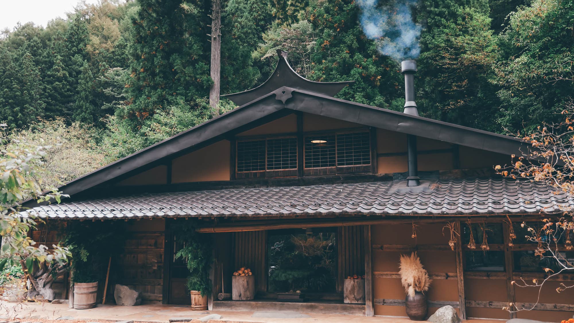 ・【외관】“La terra” 정토라는 뜻. 안심하고 편안한 순간을 보내십시오.