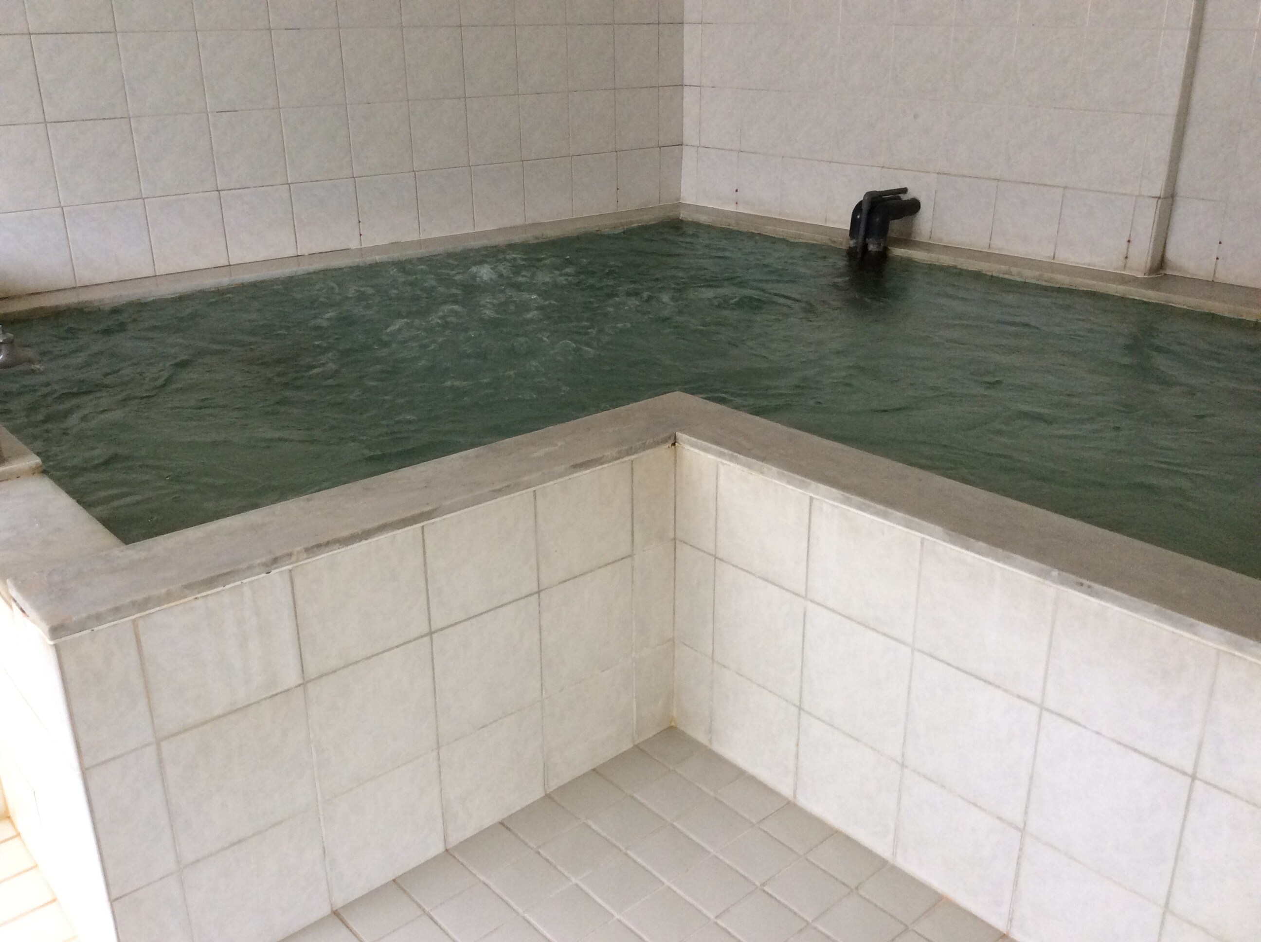 Bathtub