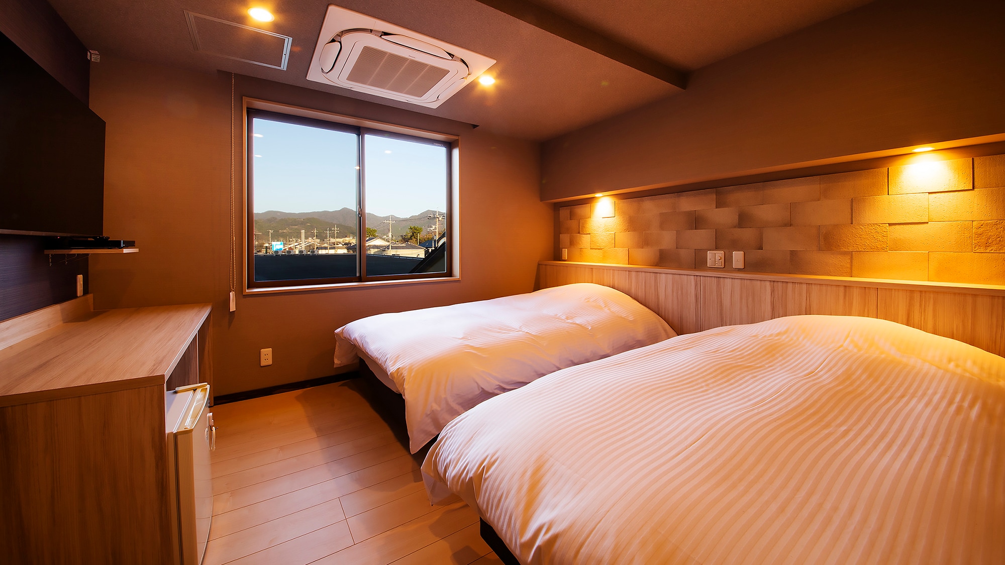 ■Japanese-Western Style Modern Room [Kirame] Guest room with semi-open-air bath (image) ■NEW OPEN in March 2023