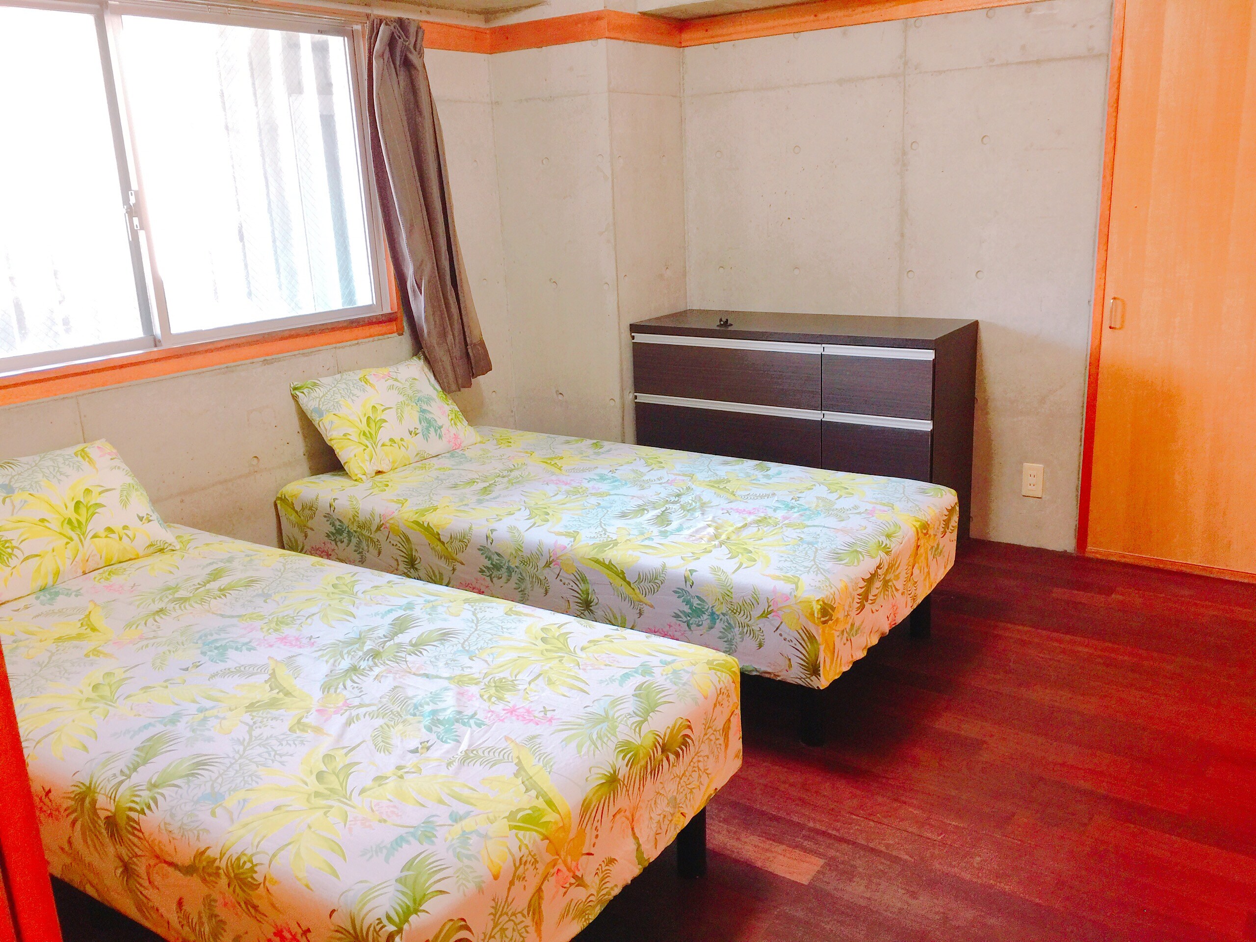 201 Kamar tidur bergaya Barat