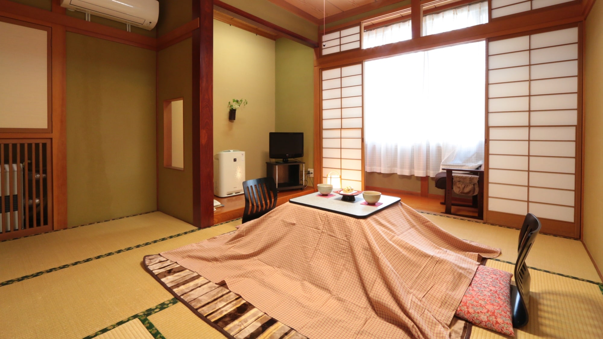 Room Condition [Kotatsu provided in winter] (This will be decided by the hotel depending on the number of guests)