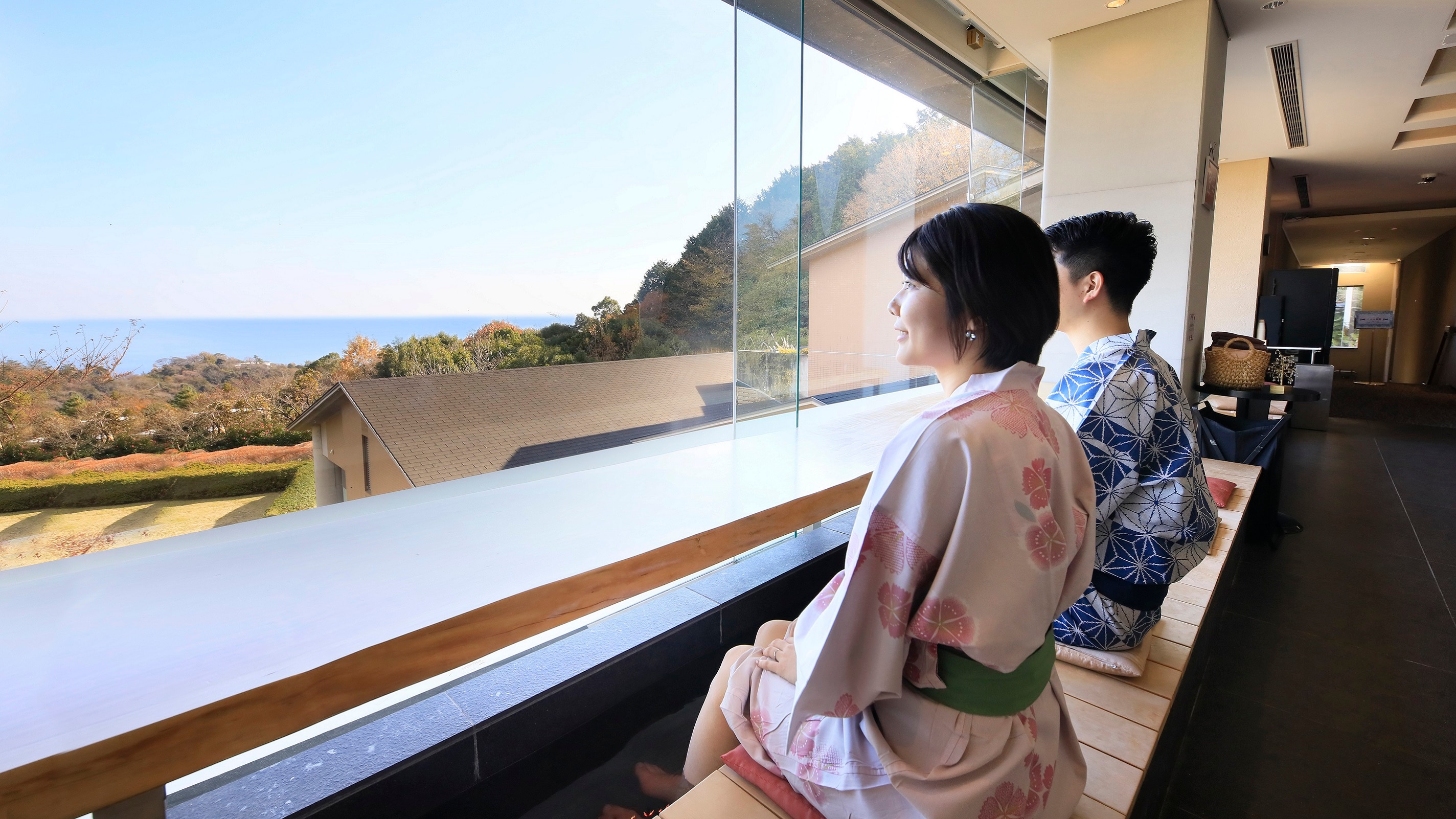 ロビーの足湯