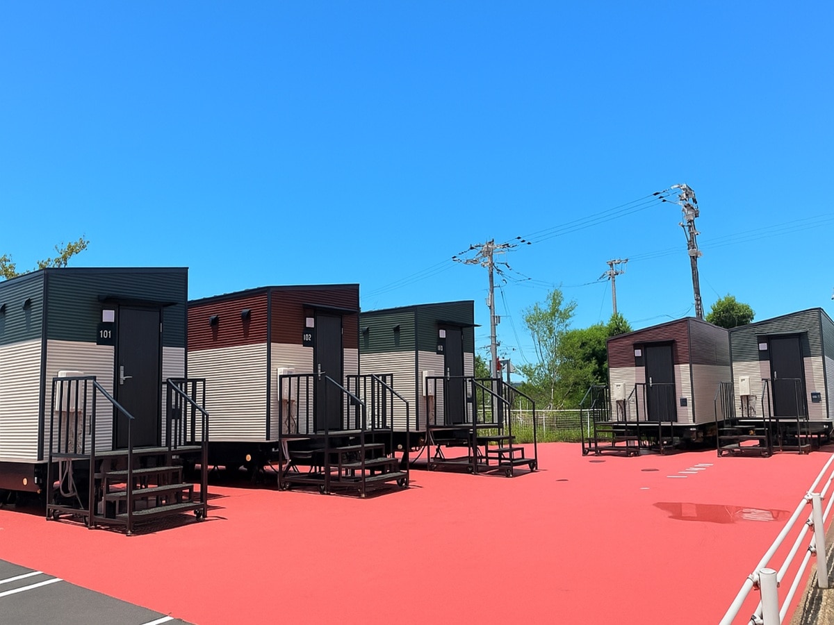 コンテナホテル外観