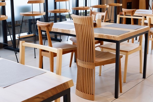 Furniture with the warmth and fragrance of wood