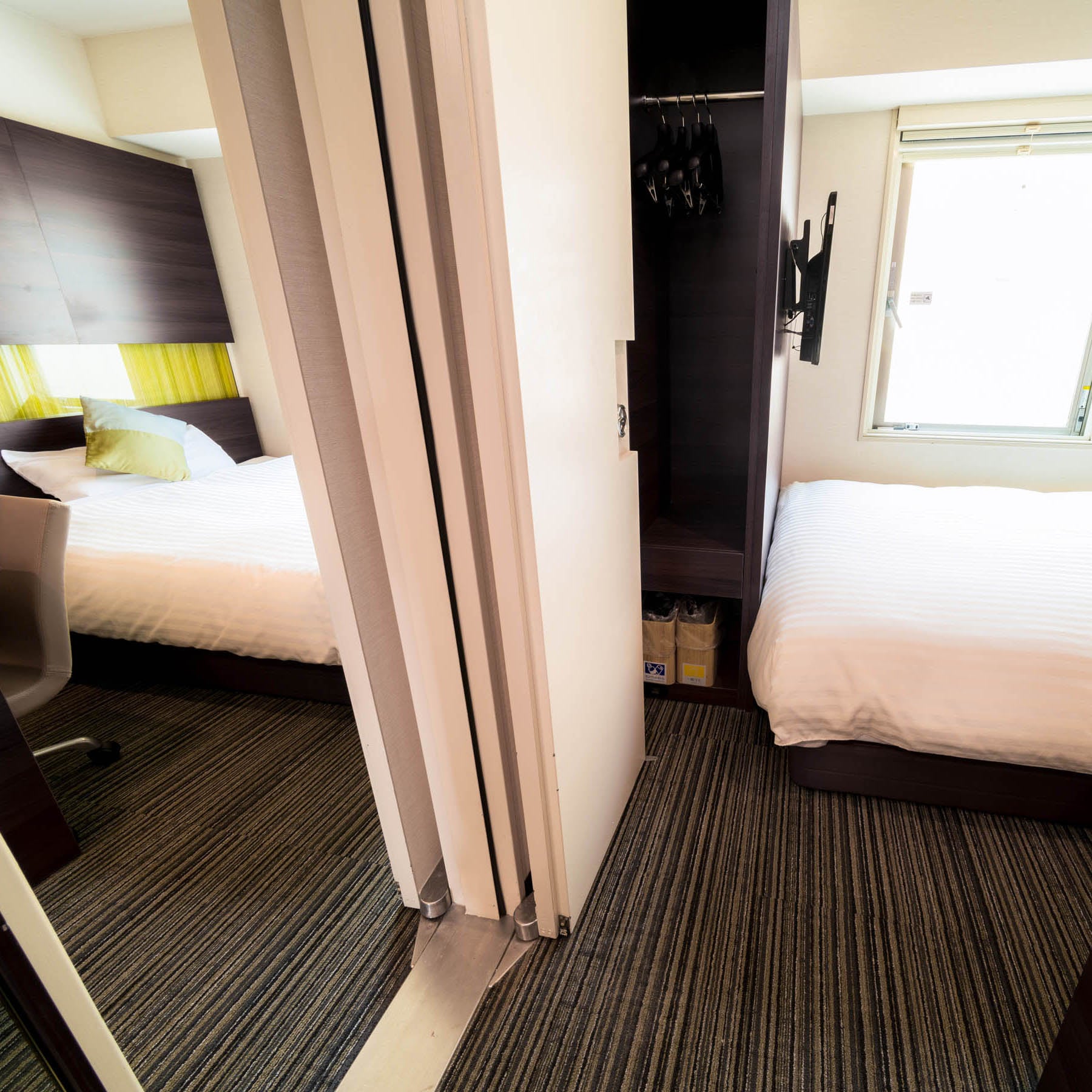 Connecting Room★