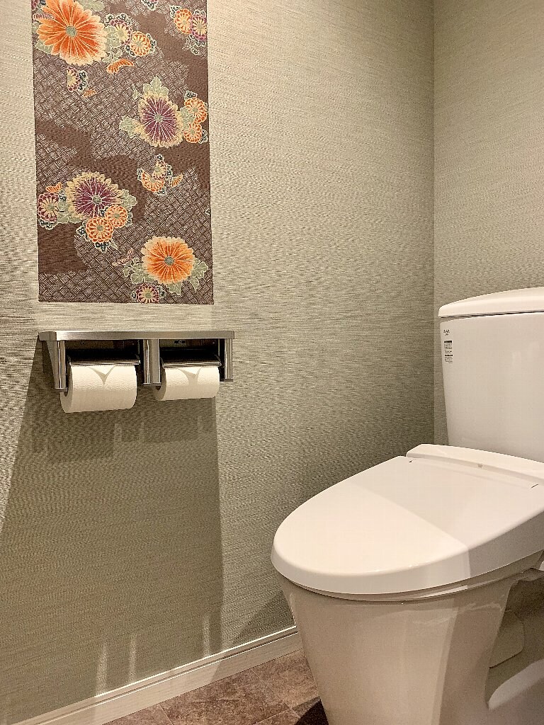 toilet