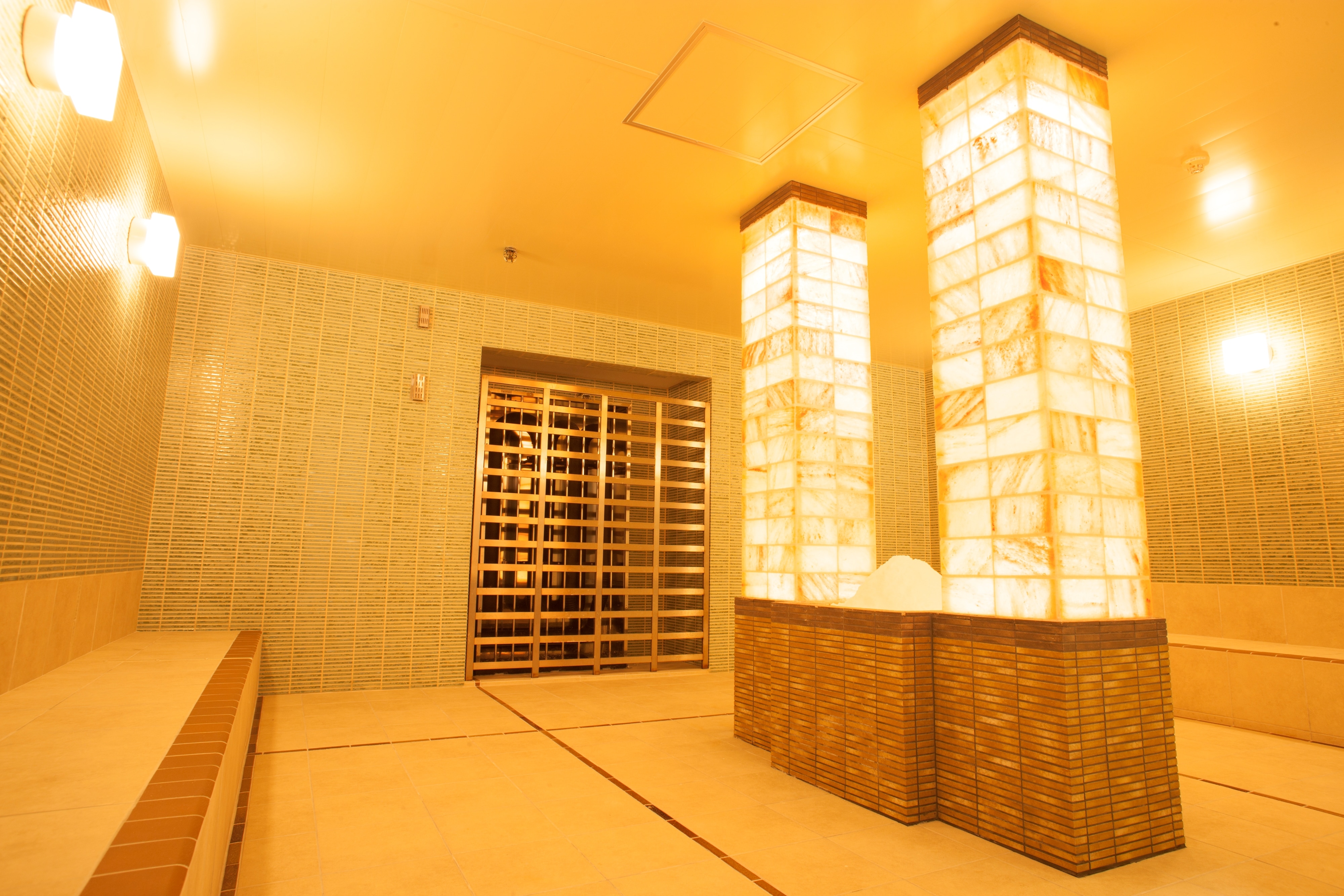 [World's Great Hot Springs Sauna] Salt sauna
