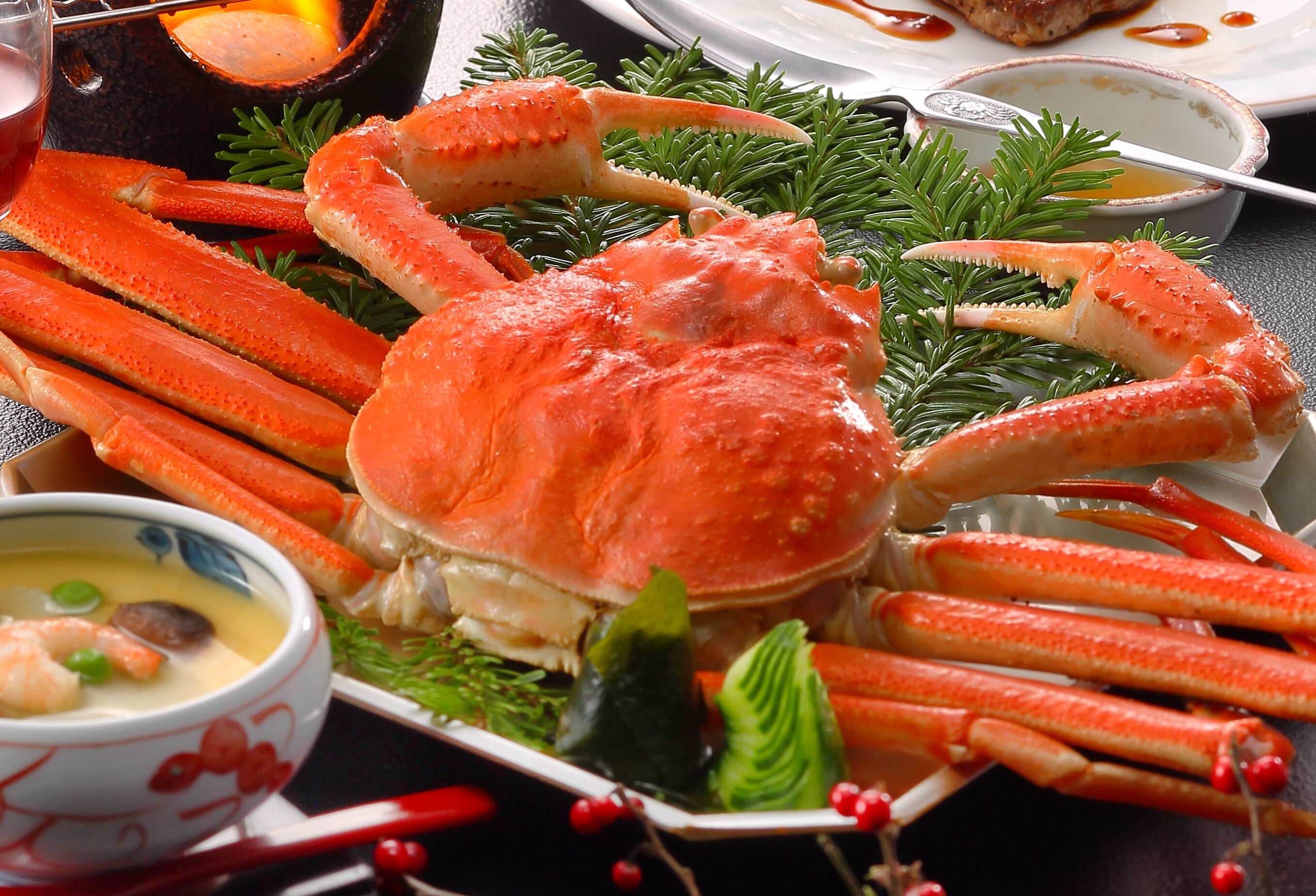 Hình ảnh Nambu Magariya Kaiseki cùng 1 con cua tuyết