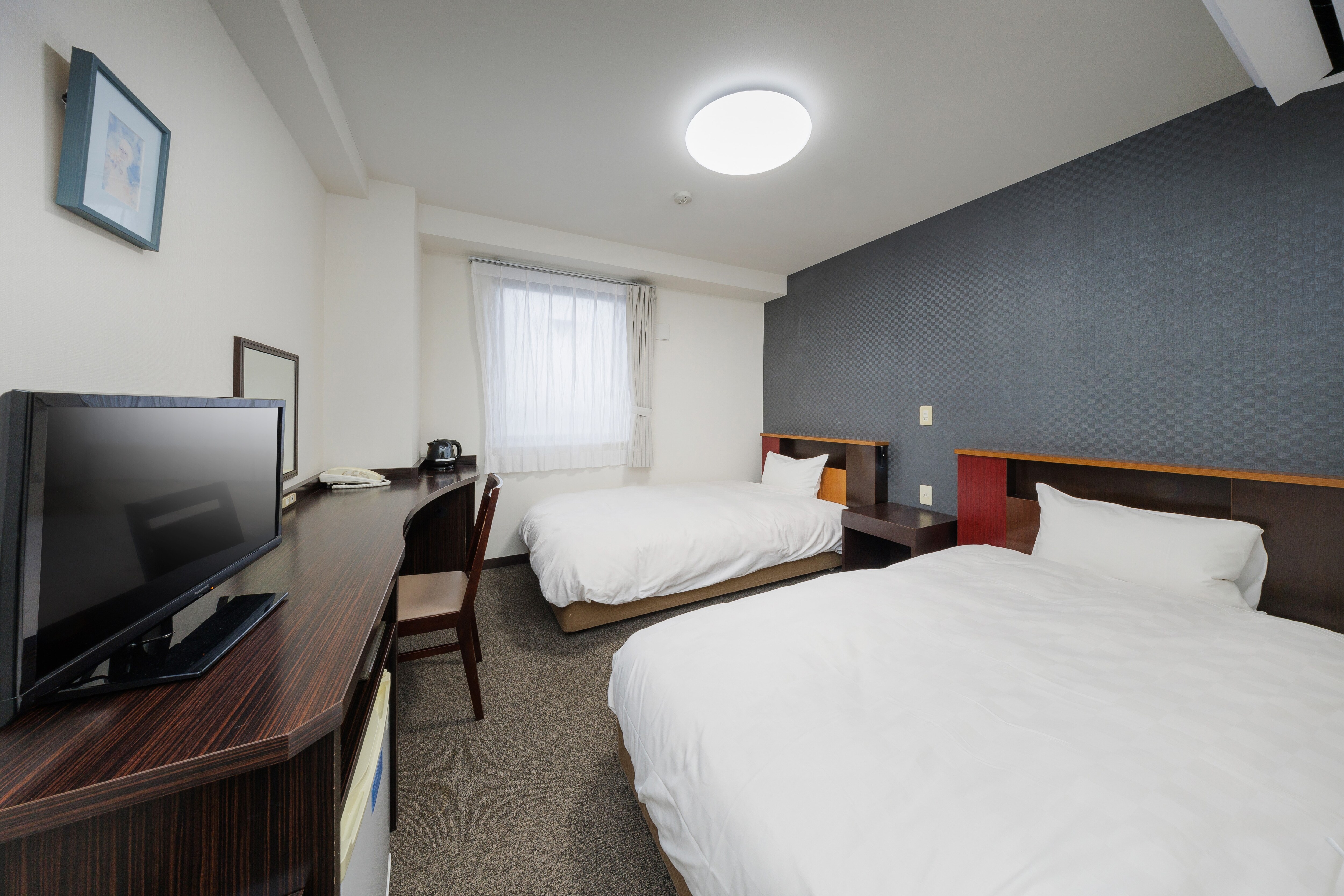Kamar Twin 2024