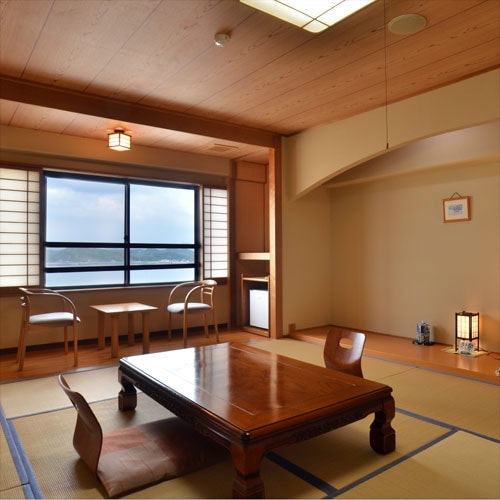 Japanese-style room