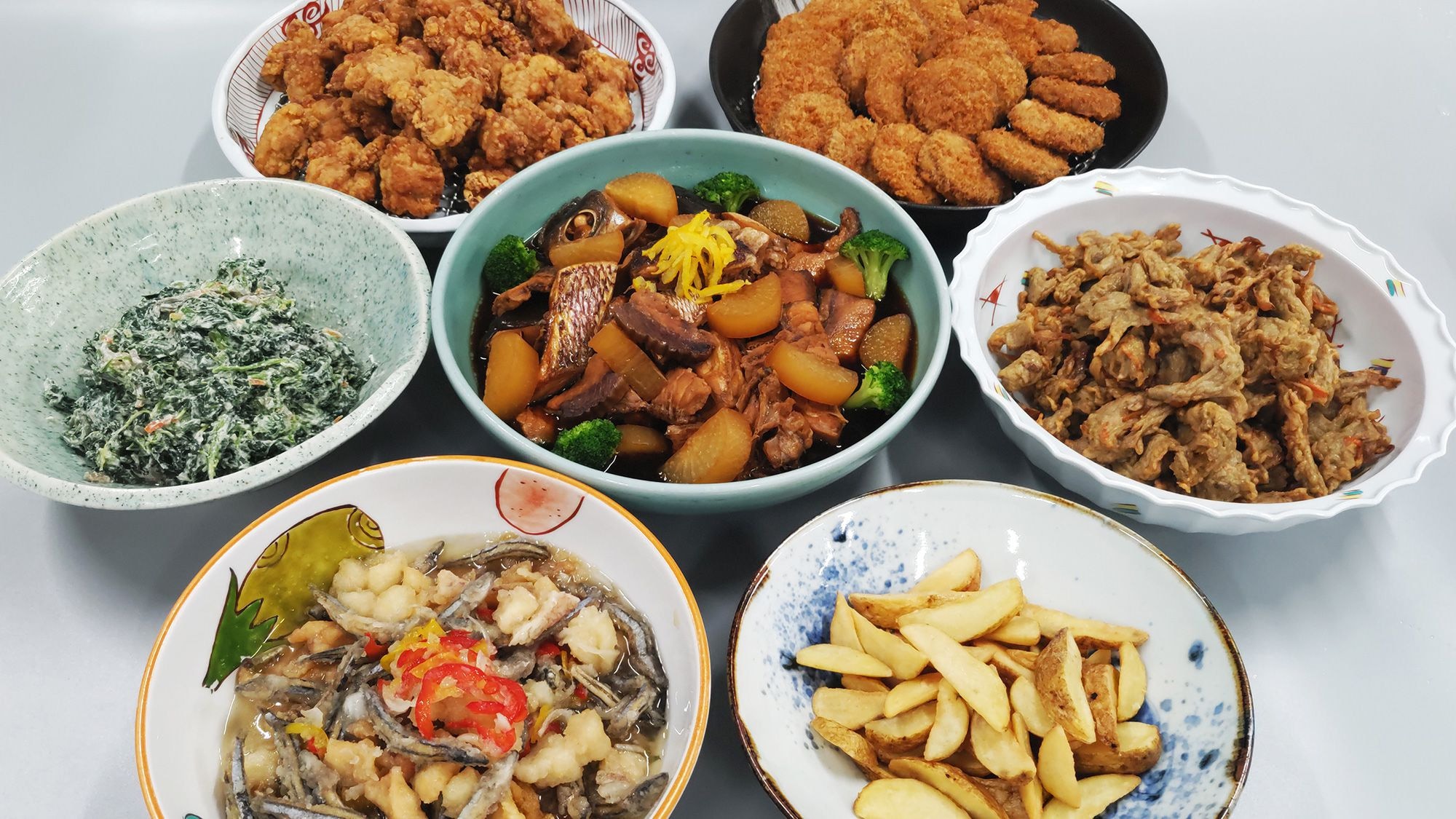 [บุฟเฟ่ต์มื้อค่ำเดือนธันวาคมถึงกุมภาพันธ์] เมนูมาตรฐานของนิชโชคัง