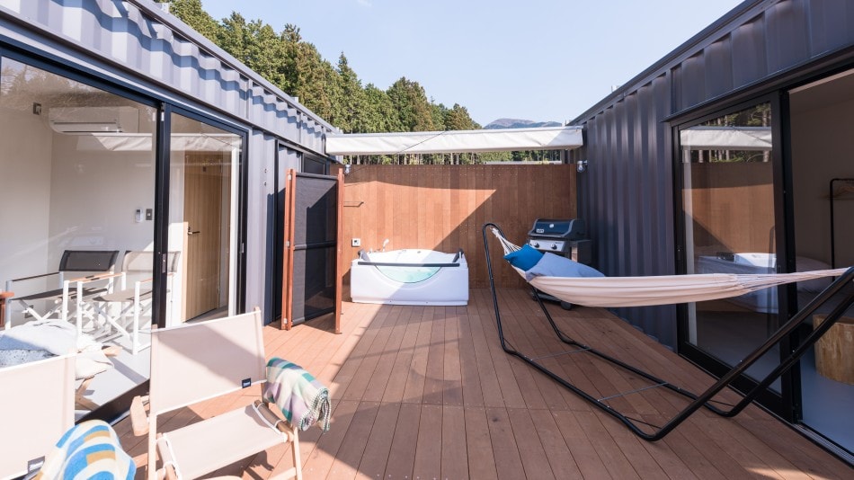 Outdoor deck with whirlpool