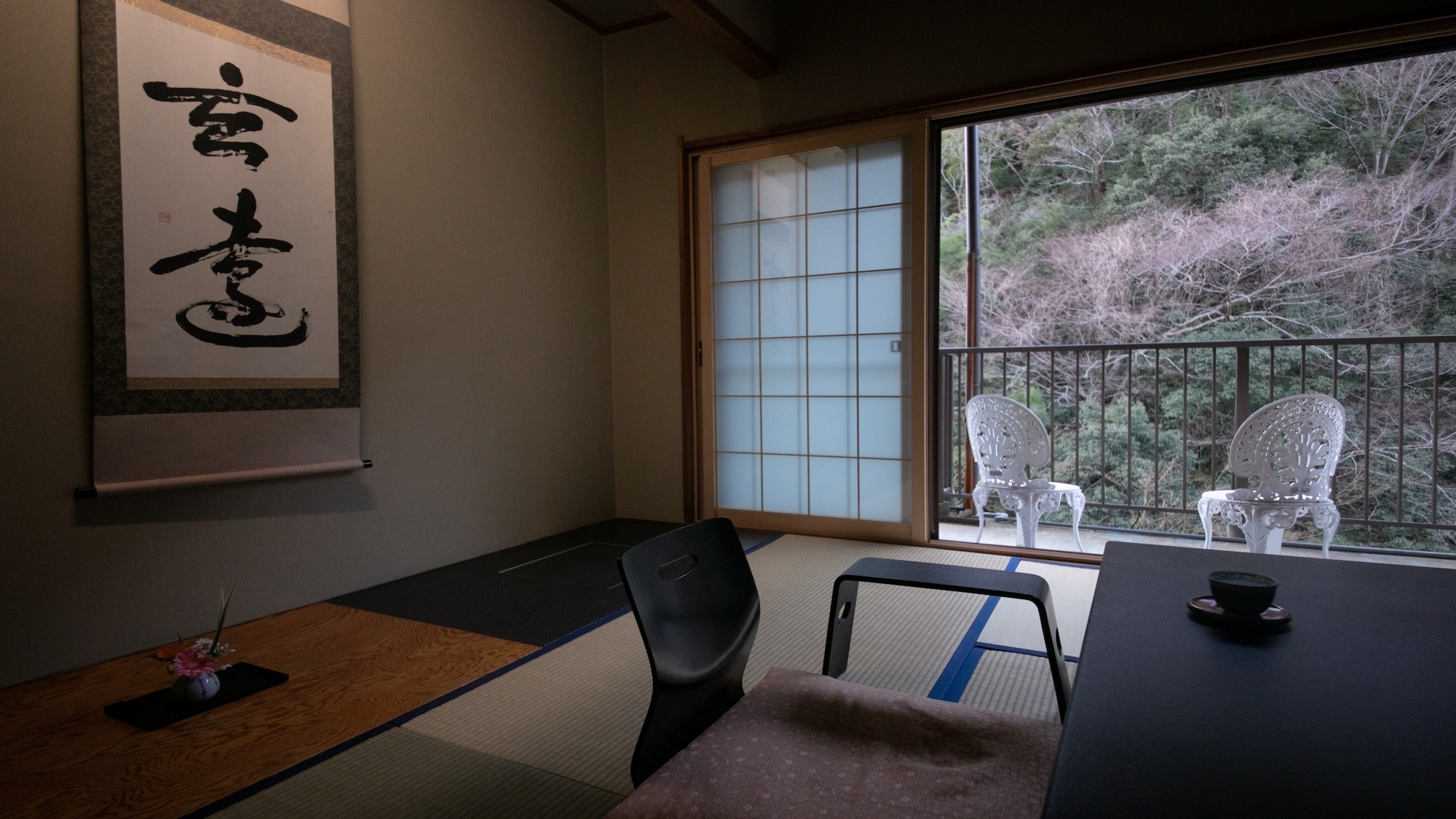 [Standard Japanese-style room B] Capacity 2-3 people.