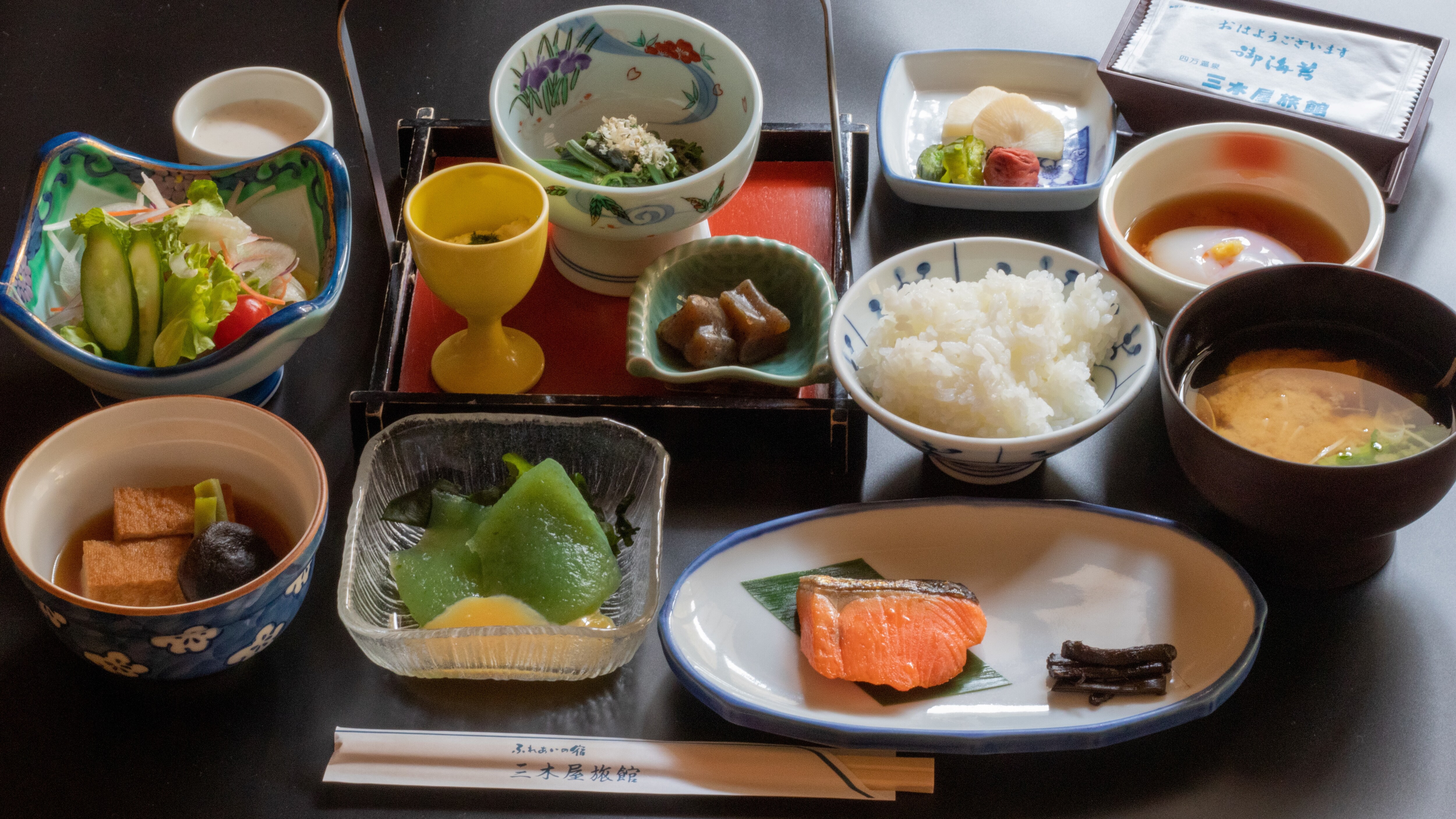 Good morning. Breakfast is full of healthy side dishes.