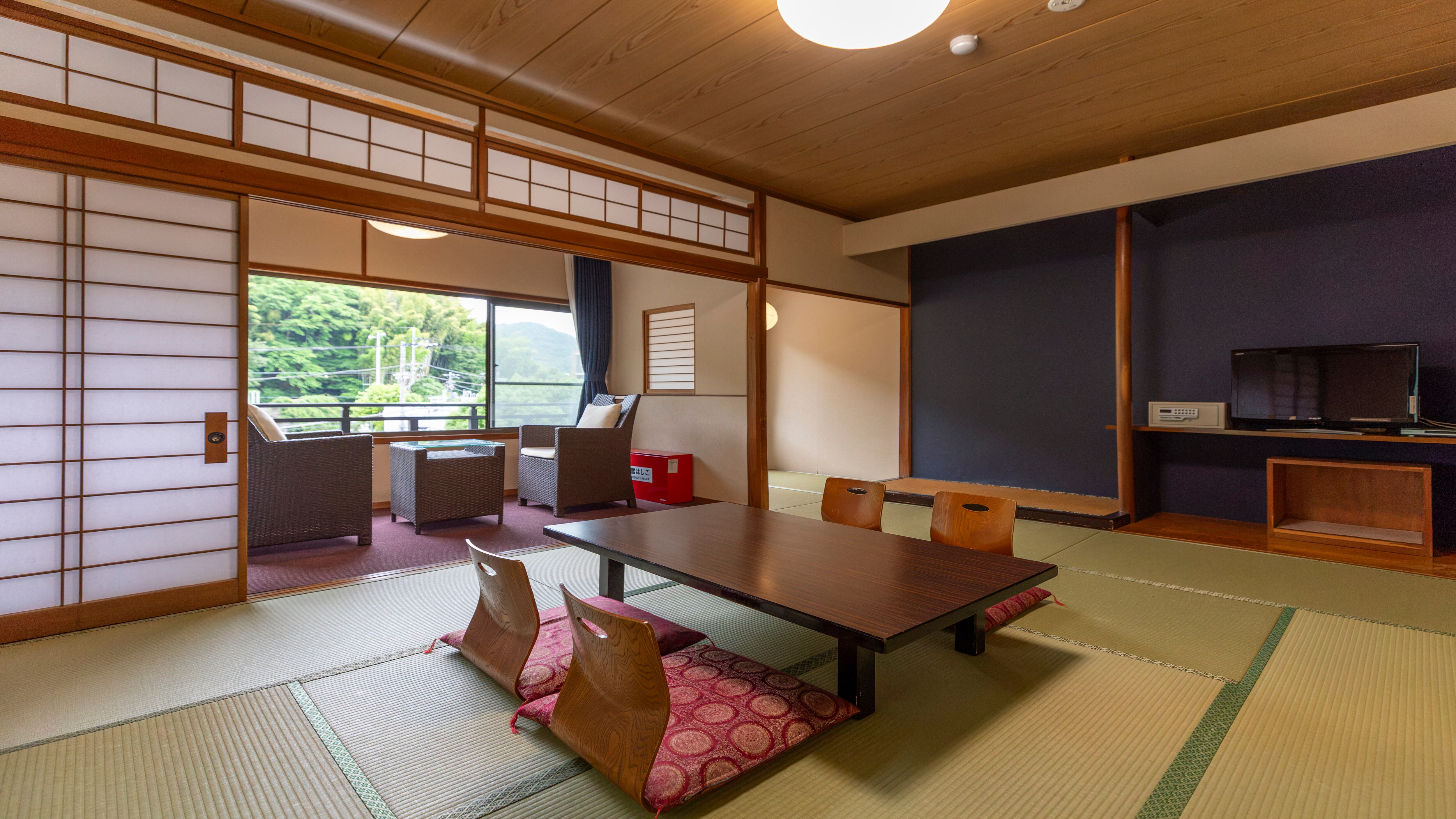 [Standard - with private bath] Separate building Japanese-style room - 33-60㎡