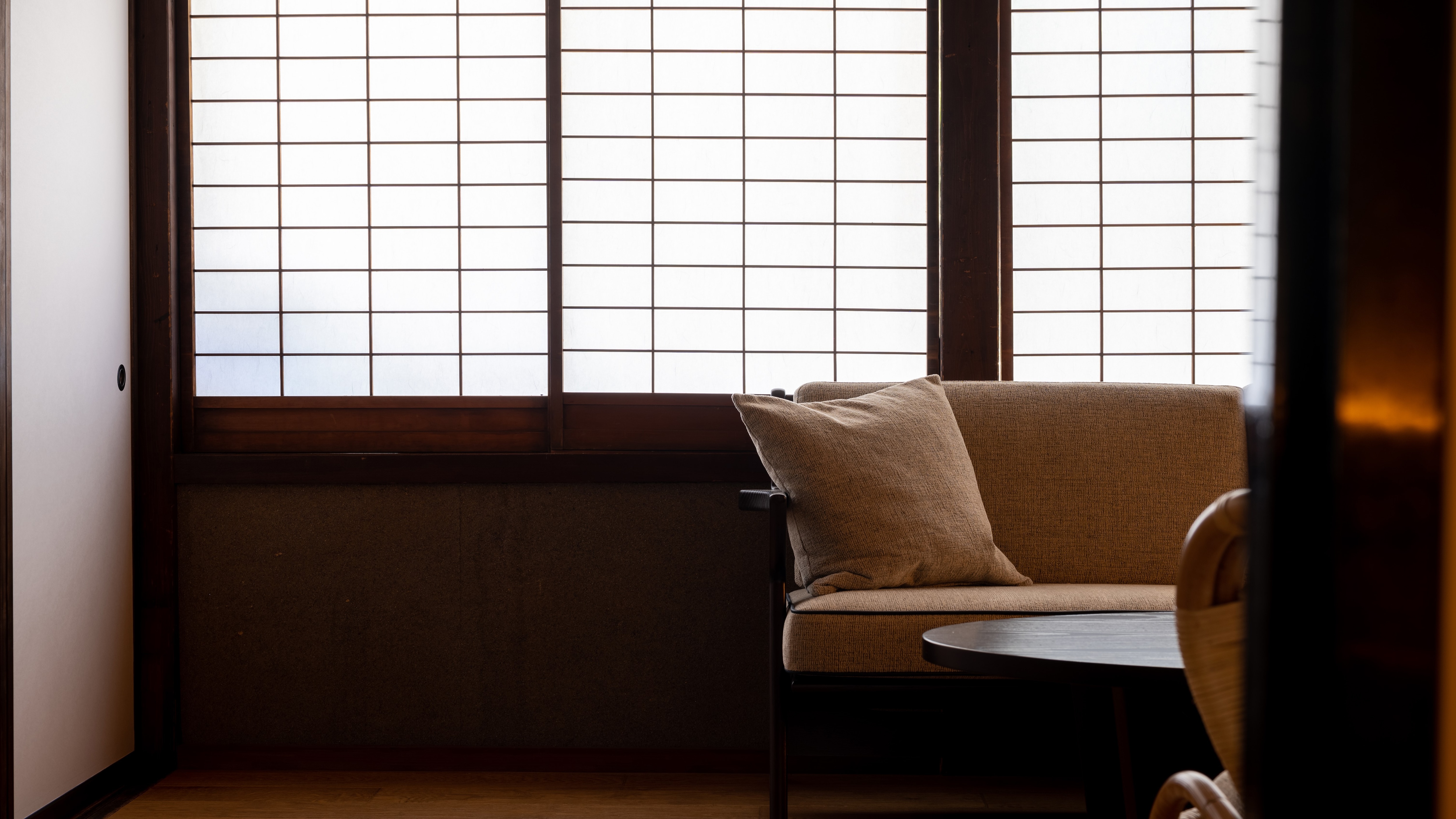 [Toshiyoshiya] Hyakuichi / A ken connected by a "fusuma" that feels like a machiya / with a semi-open-air bath