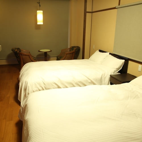 Western-style room (13-15m2)