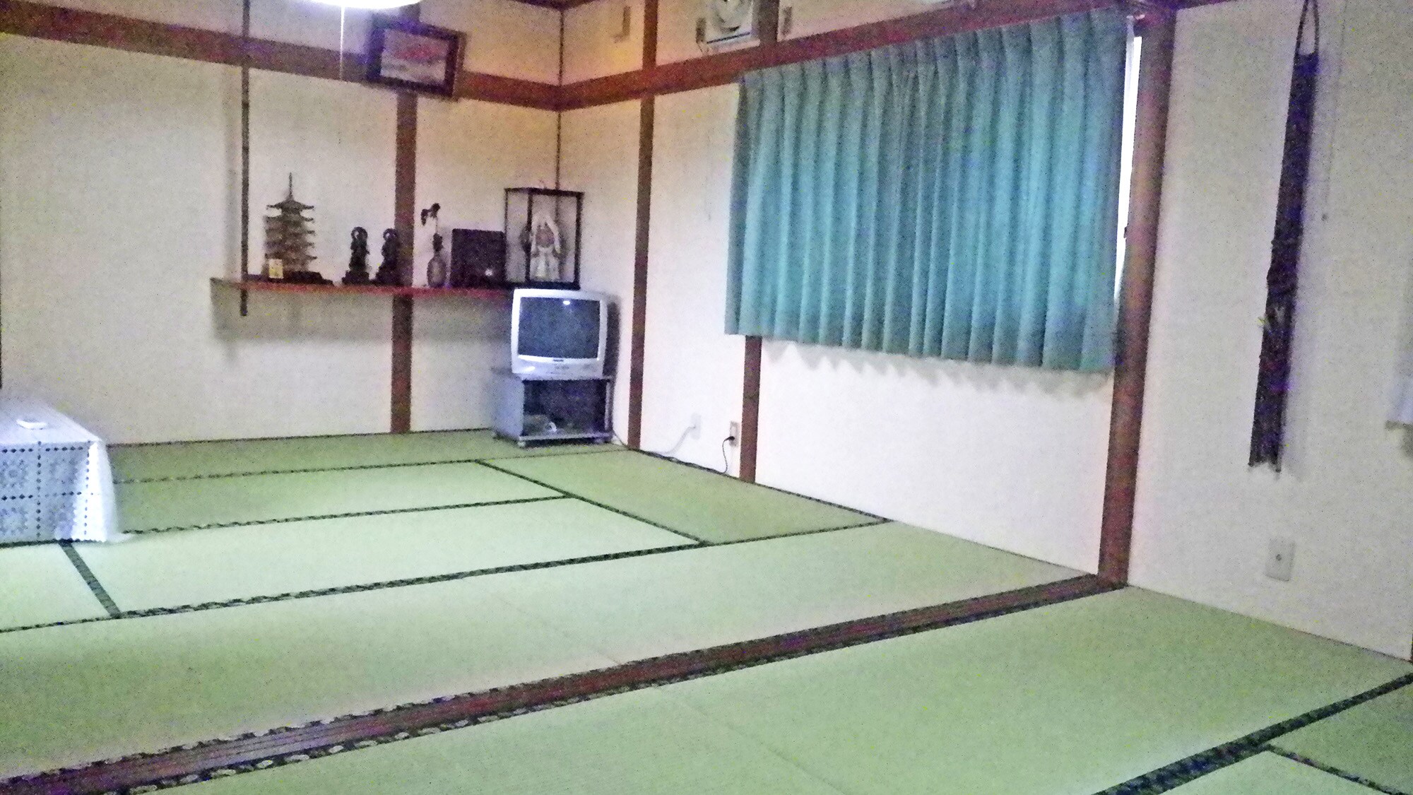 [Contoh kamar tamu] Kamar besar. Kamar bergaya Jepang yang dapat menampung hingga 20 orang. Bersenang-senanglah dengan semua orang.