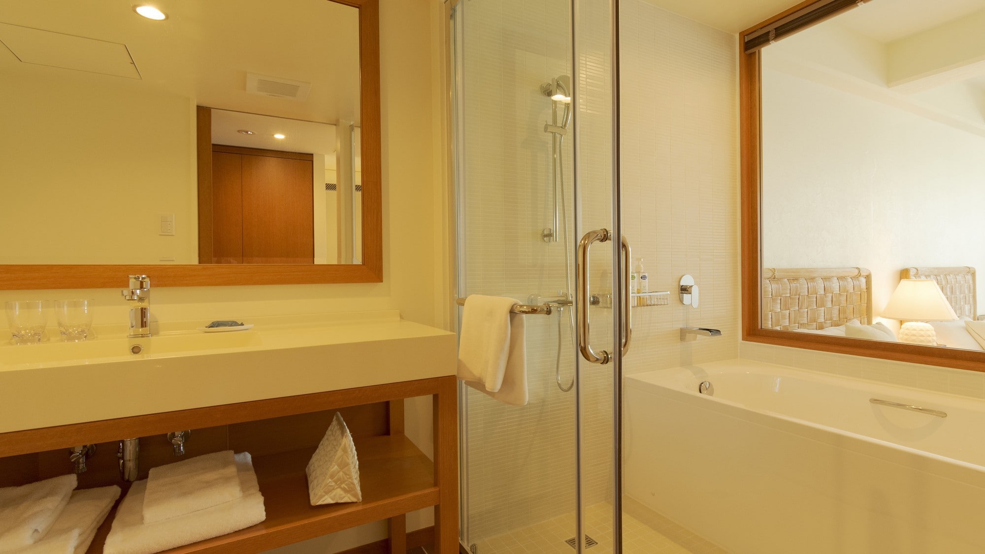 Natural comfort bathroom