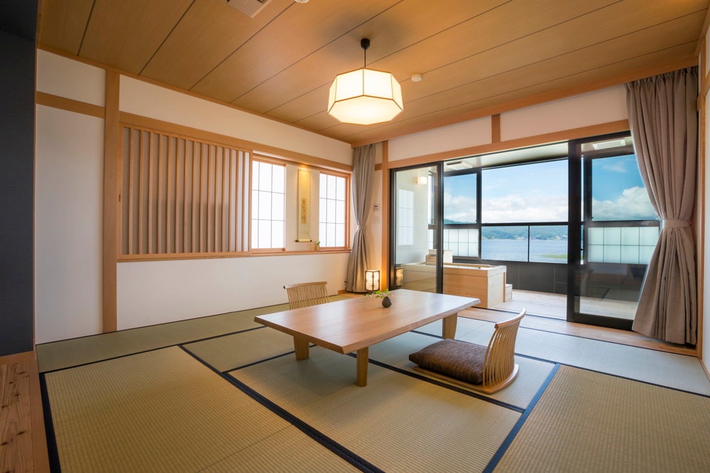 Guest room <wide type>