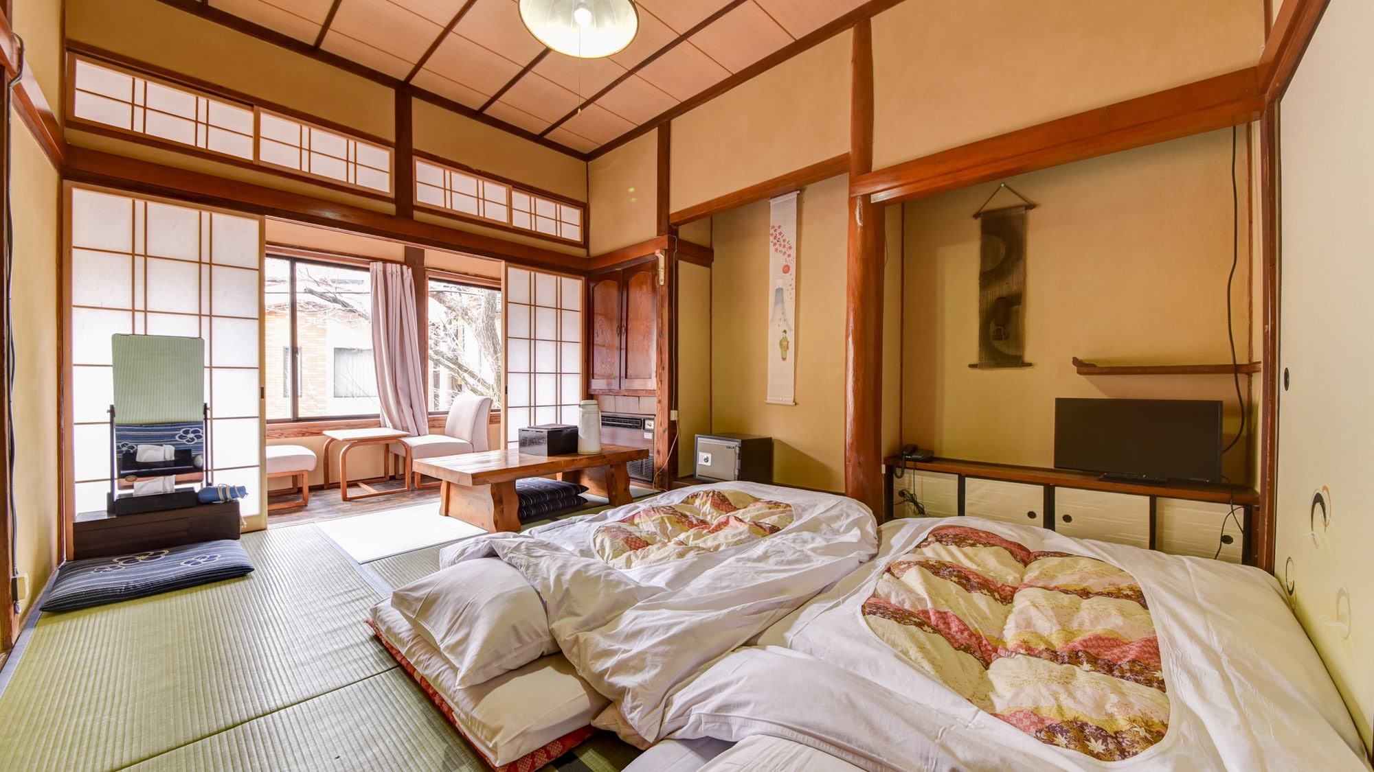 * [Ví dụ về phòng kiểu Nhật rộng 6 chiếu tatami] Phòng nhỏ nhưng bạn có thể thoải mái thư giãn.