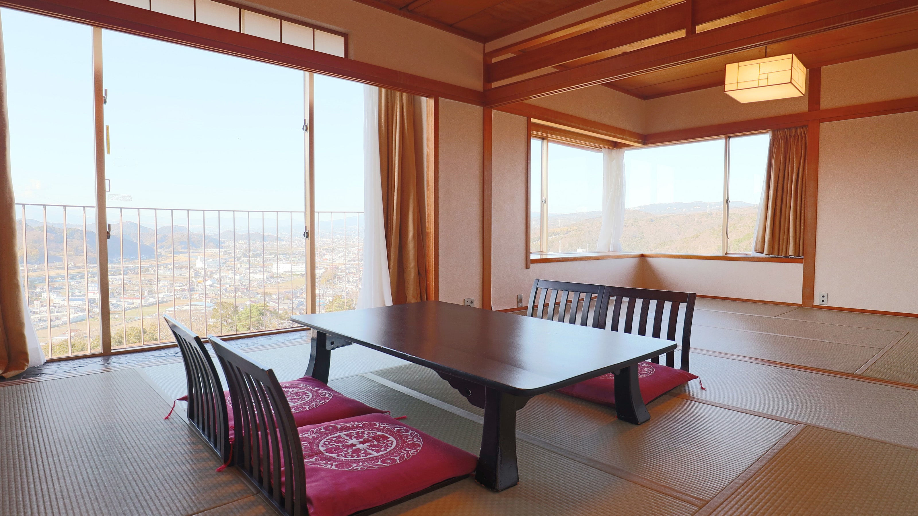 [Guest Rooms] Main building Japanese-style room, 14 tatami mats