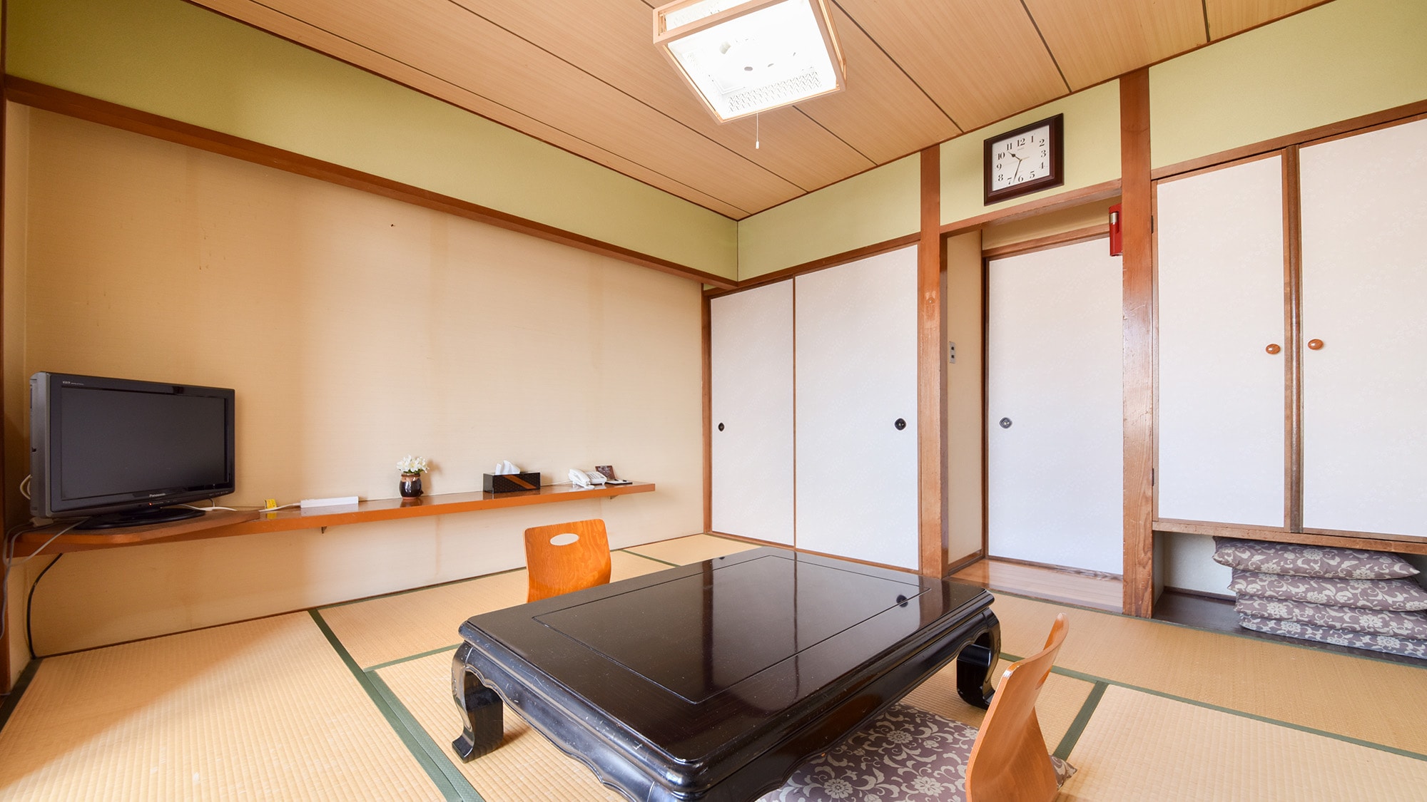 *[Contoh kamar tamu: kamar bergaya Jepang dengan 8 tikar tatami] Kamar tatami sungguh menenangkan!