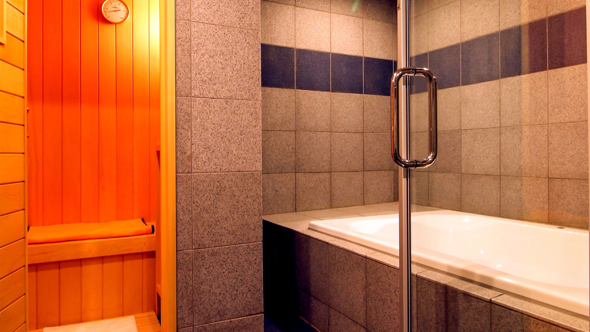 ・[Special room/Japanese-Western room] Includes a large jet bath and private sauna
