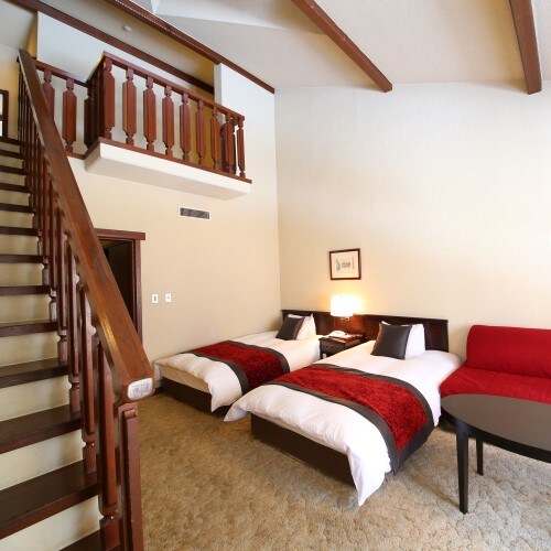 [Maisonette] Divided into two floors, upper and lower, you can relax as if you were at home. Perfect for families or friends.