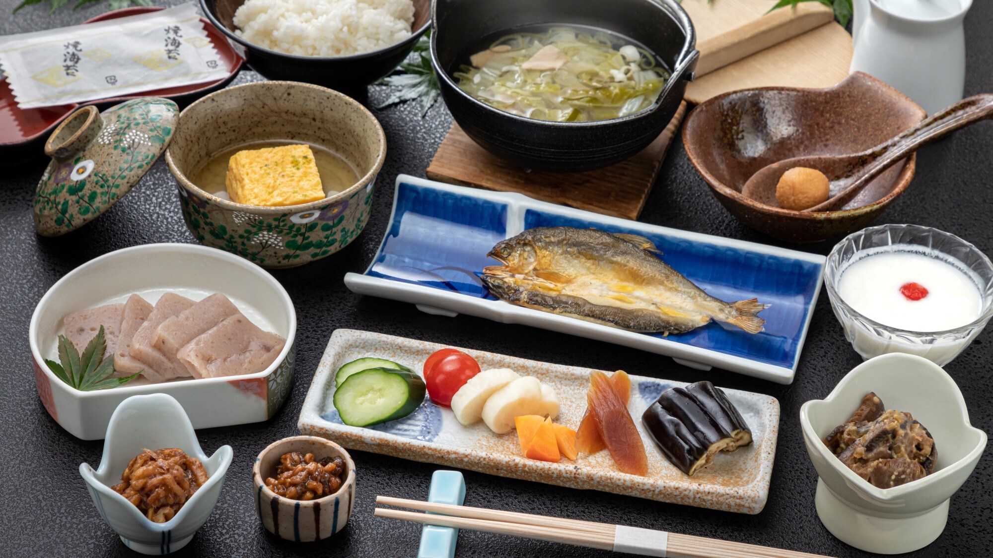 [Breakfast] An example of a healthy Japanese breakfast at a ryokan