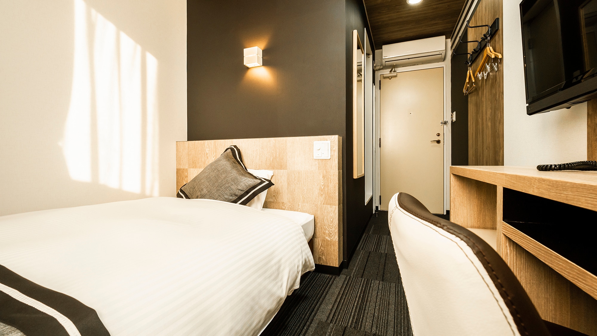 ◇Semi-double room◇1 person use　Bed width: 120cm