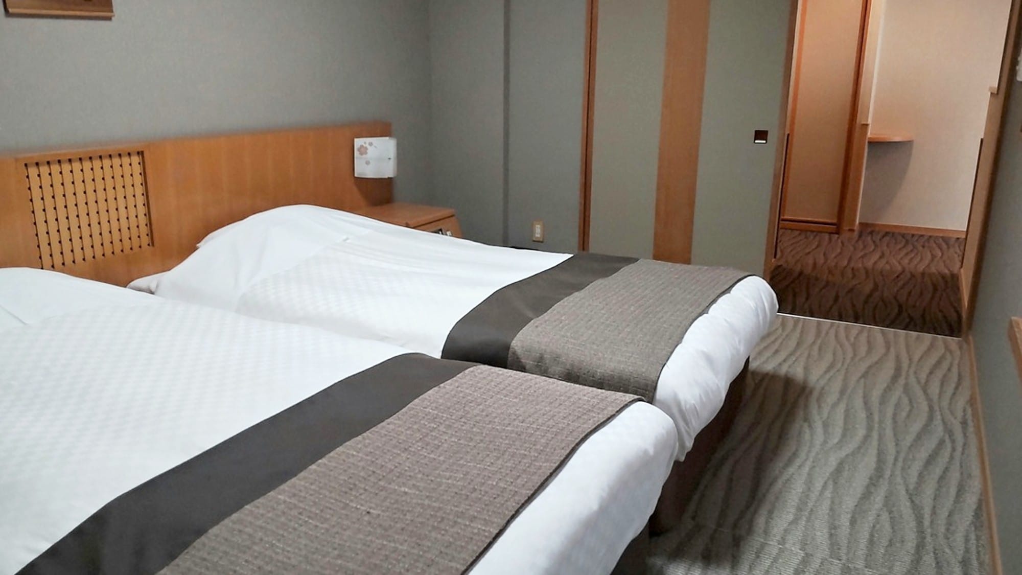 [Bangunan utama/Komorebi] DX Kamar Jepang-Barat/Anda dapat mendekati tempat tidur dengan kursi roda *Gambar