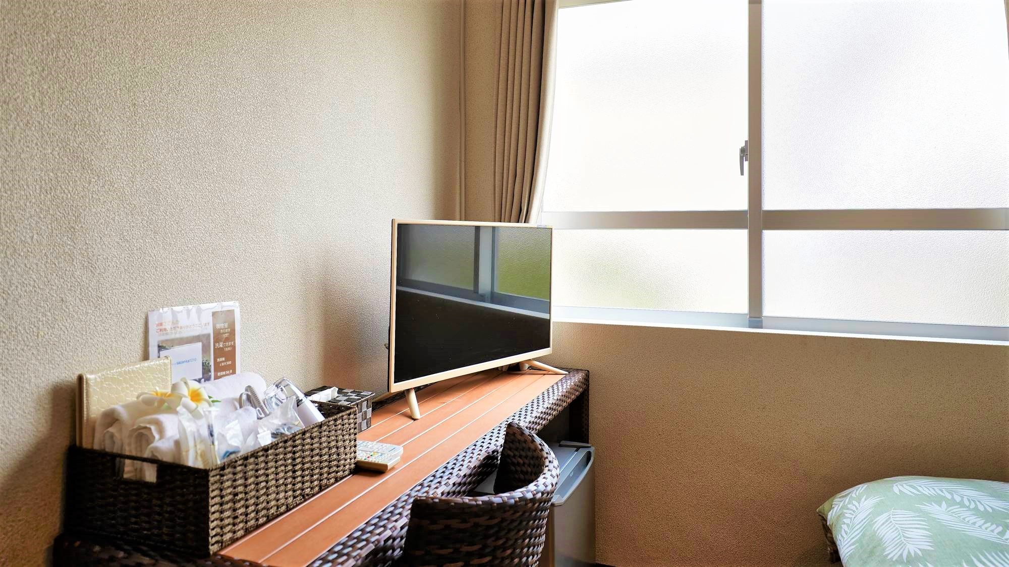 Twin bedroom