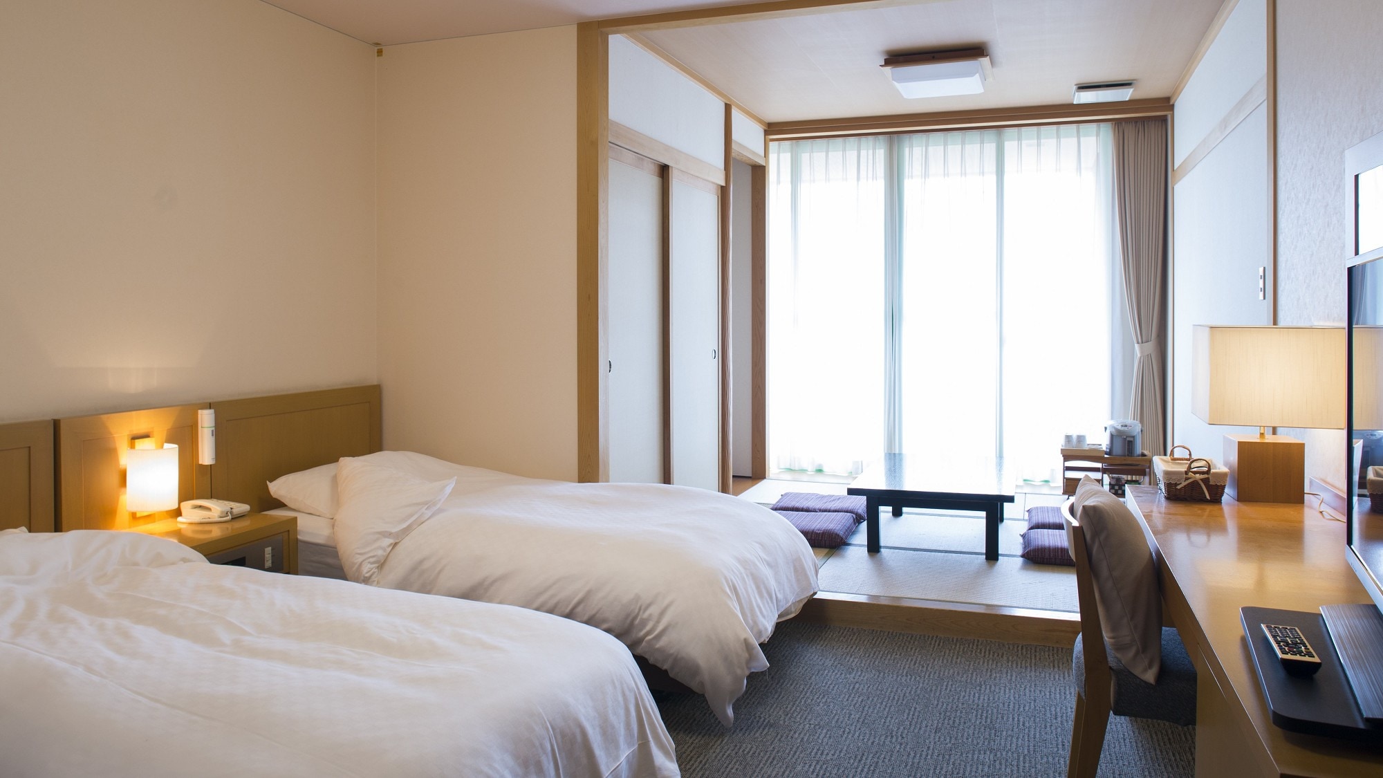 ◆ A relaxing Japanese and Western room for two people