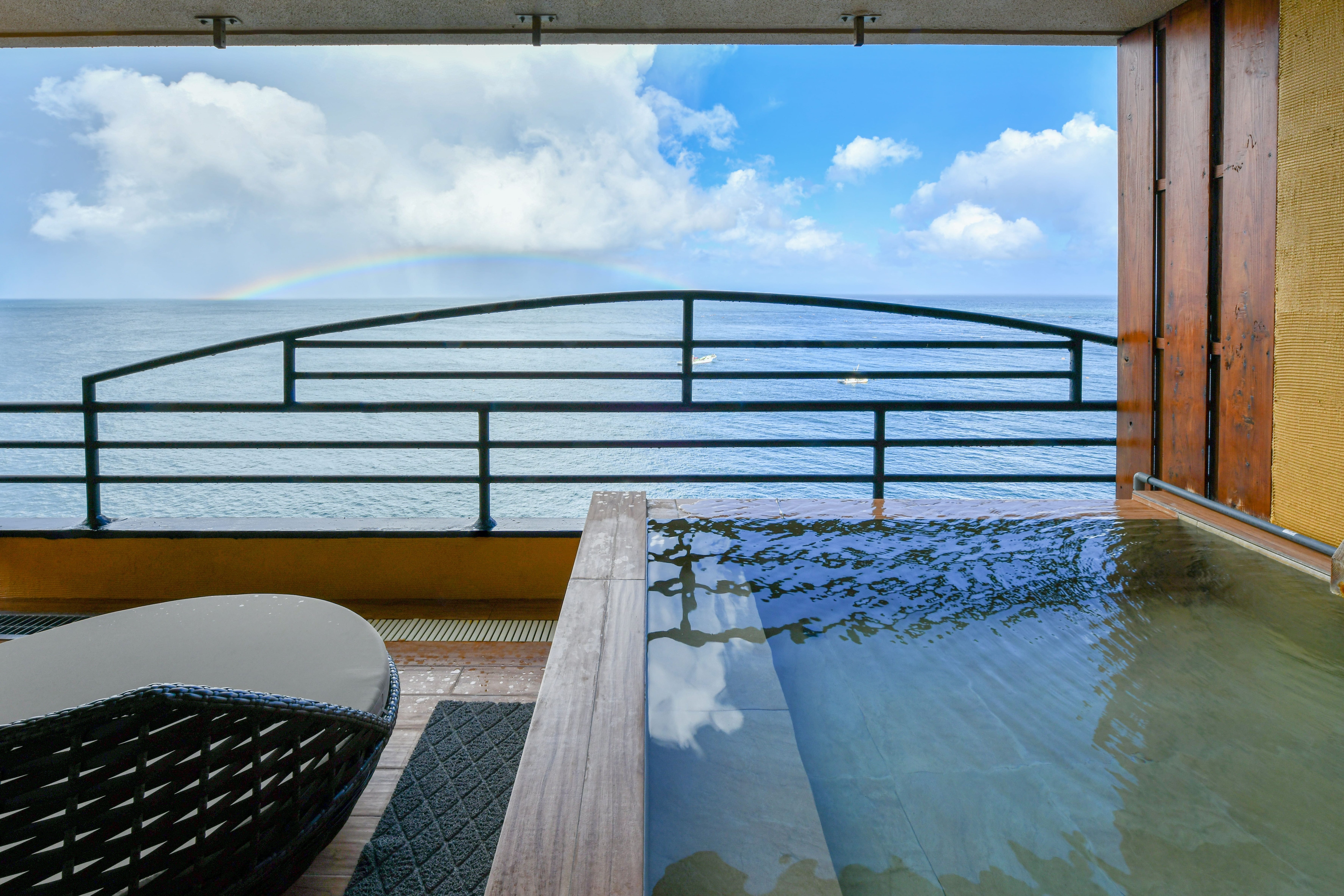 Rooms with open air