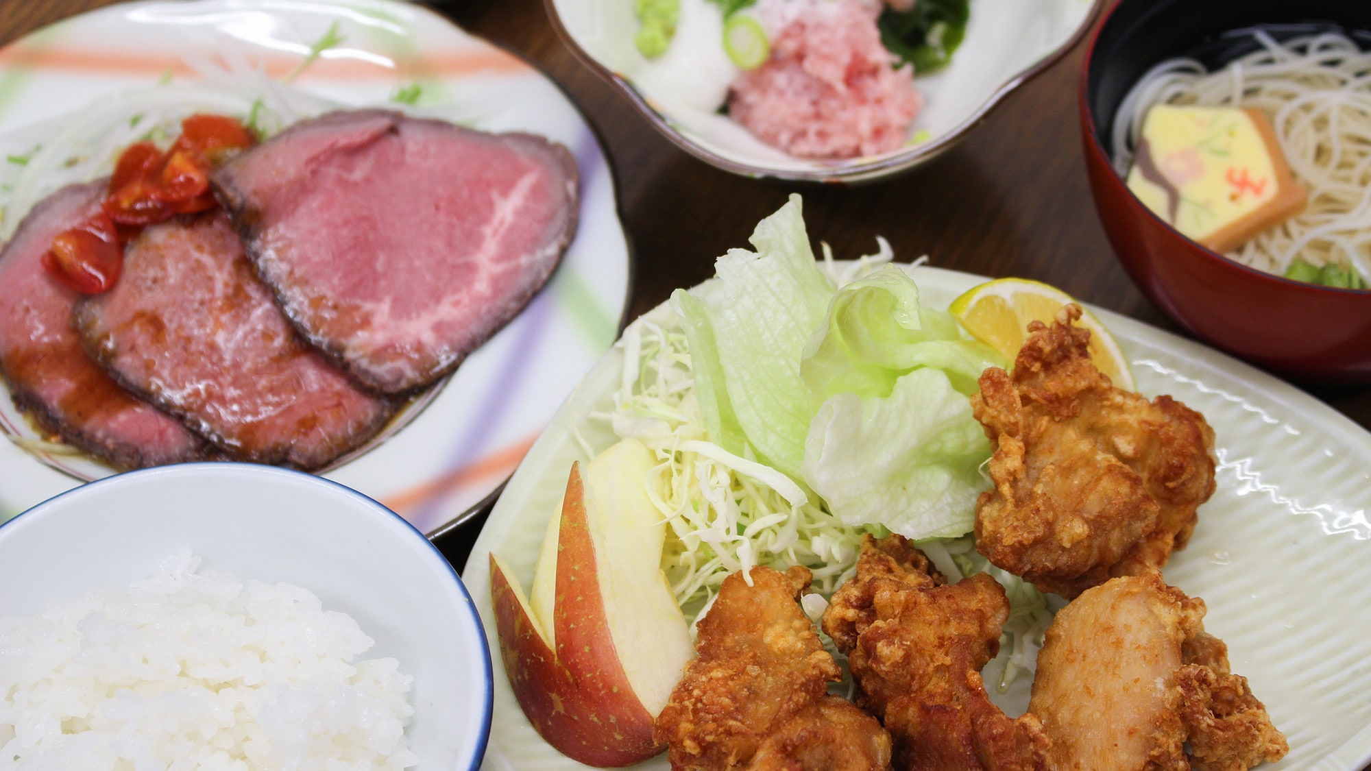 *[Dinner example] A daily set meal that will fill even men up