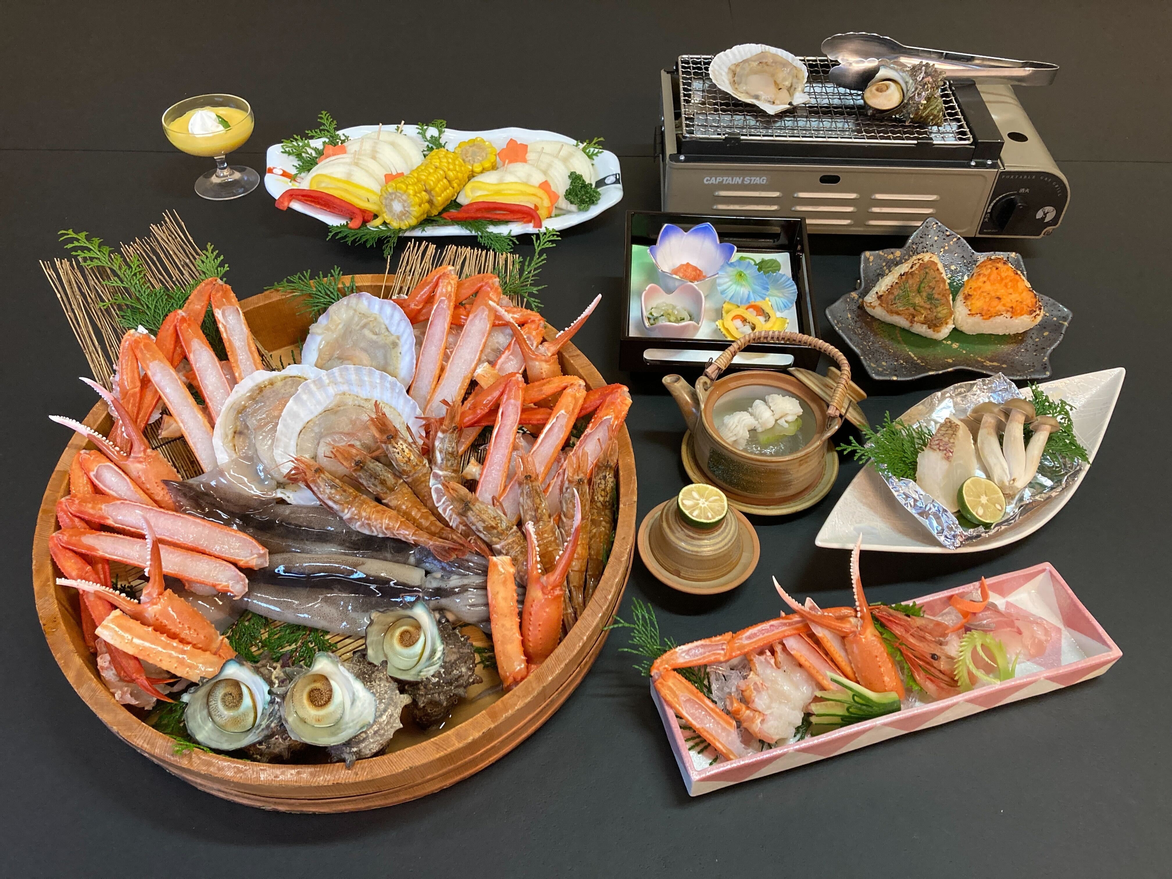 Từ tháng 6 đến ngày 31 tháng 8, hãy thưởng thức hải sản tươi sống nóng hổi! Hải sản nướng được đề xuất tổng thể