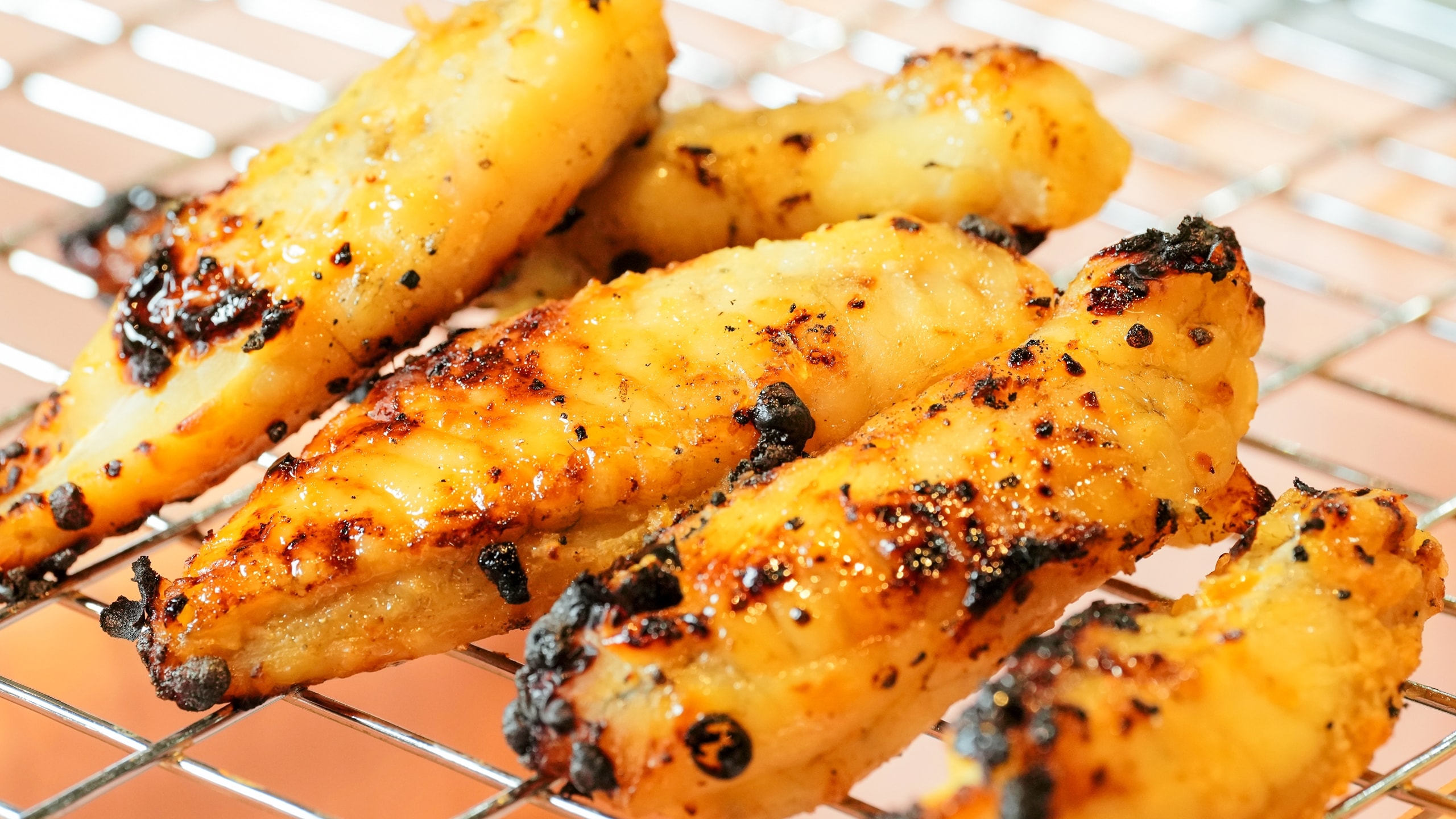 Đặc sản! Cá nóc nướng sốt miso saikyo