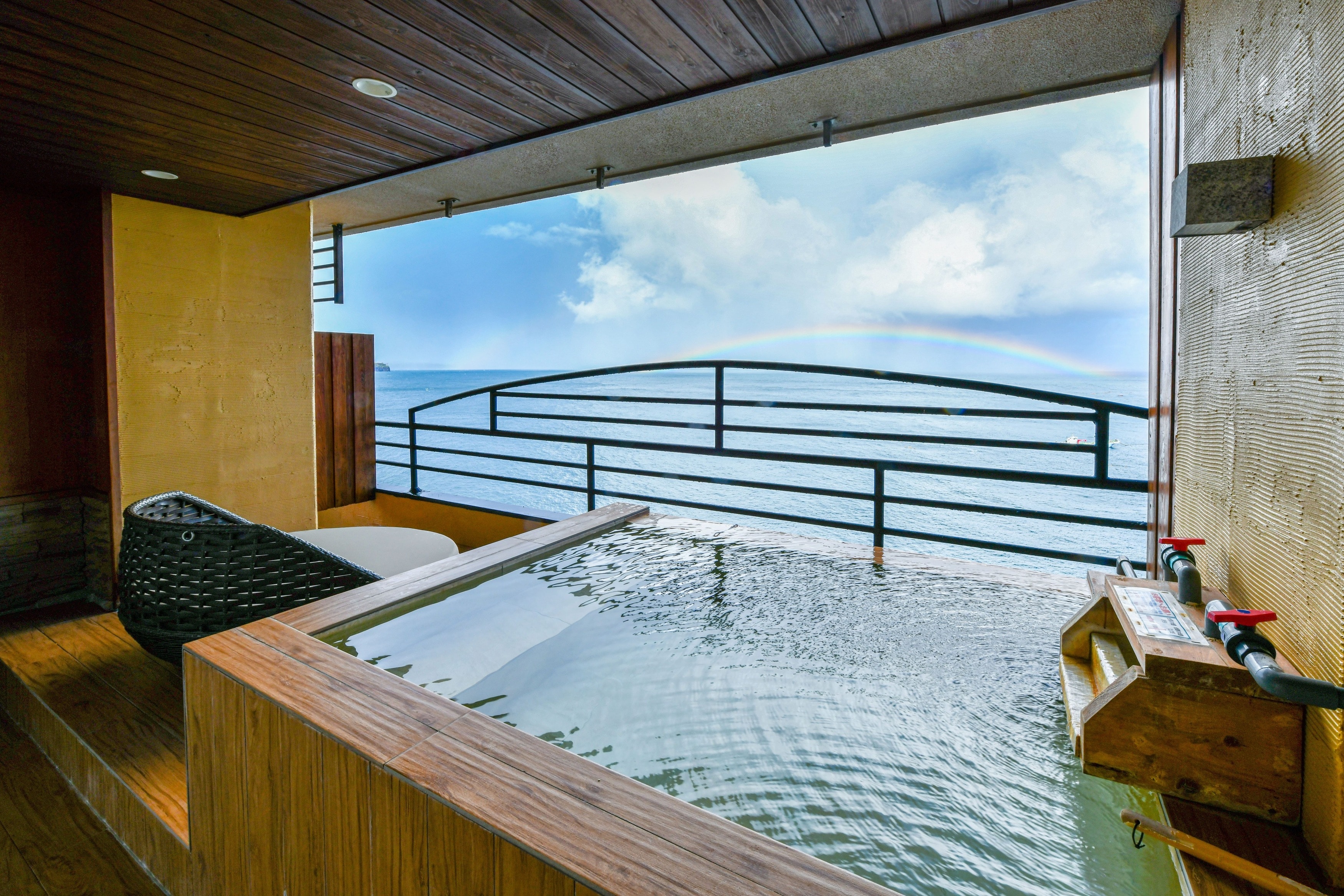 Rooms with open air